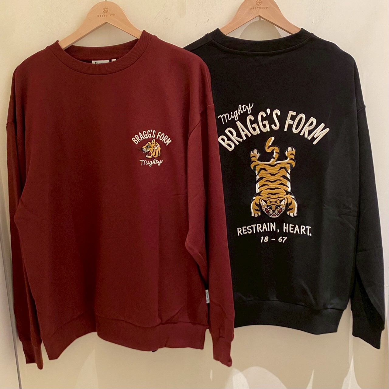 Power To The People 老虎刺繡圓領衛衣 5701018-103