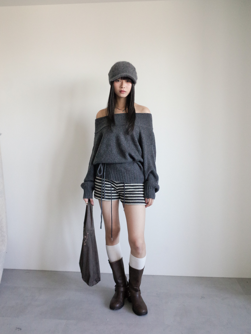 wide waistband drawstring striped knit shorts in GRAY
