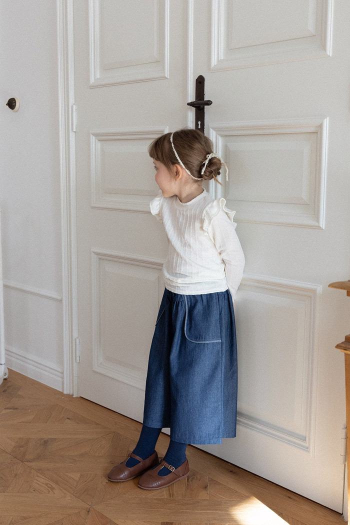 正韓春Perrobebe 兩色春天飛舞寬褲