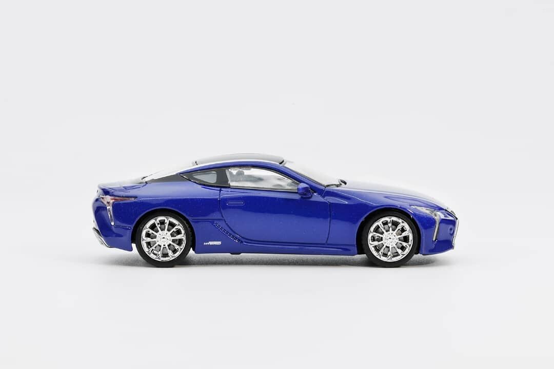 預訂:1/64 GCD x Enchery #11 Lexus LC500h Blue (GE-003-11)