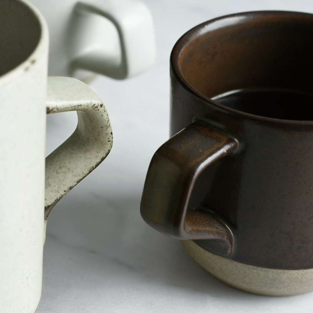 KINTO-CERAMIC LAB 馬克杯,傳統日本陶藝師傅的技術與智慧,使用長崎波佐見町砂岩土製成