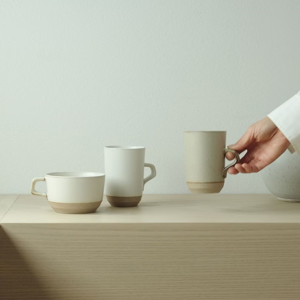 KINTO-CERAMIC LAB 馬克杯,反覆研究和設計,釉彩配方的拿捏,誕生符合現代生活的器皿。