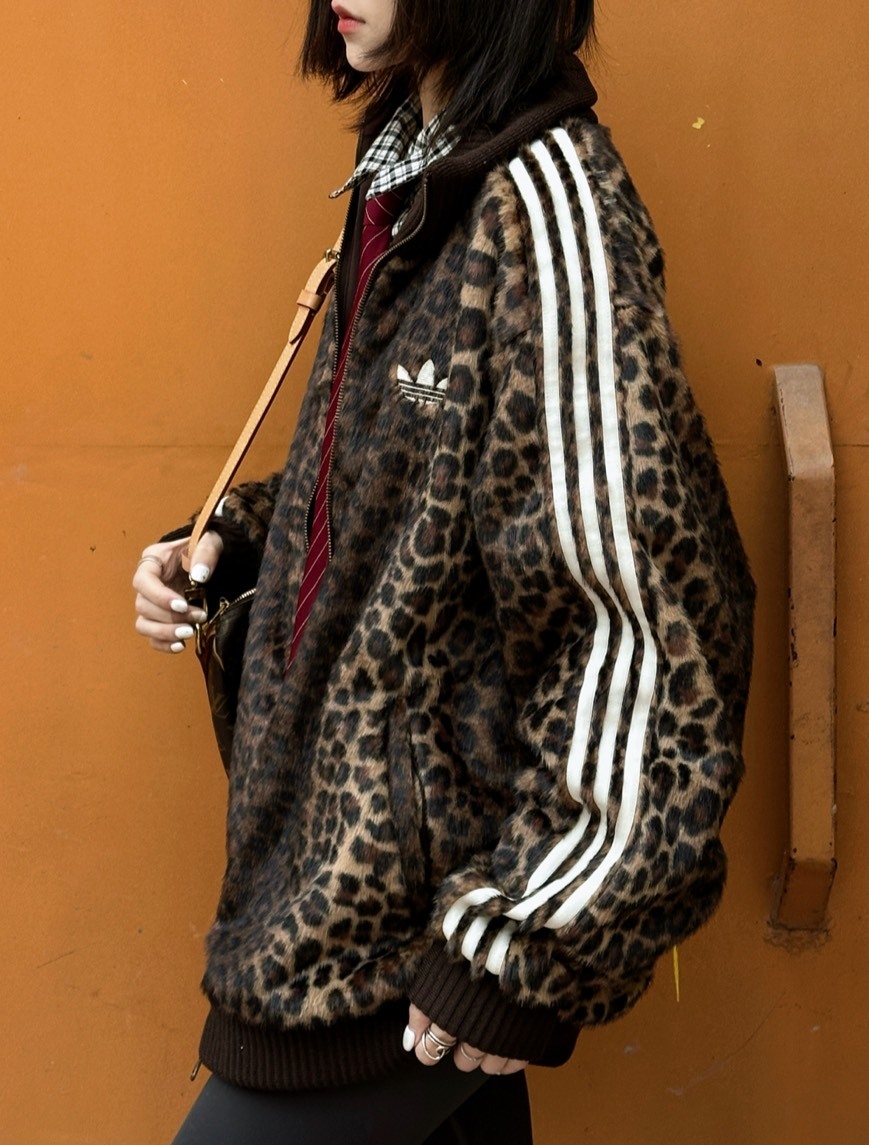 Adidas originals FW25 JQD TT 豹紋 仿毛絨 外套 拉鍊外套 KU9407