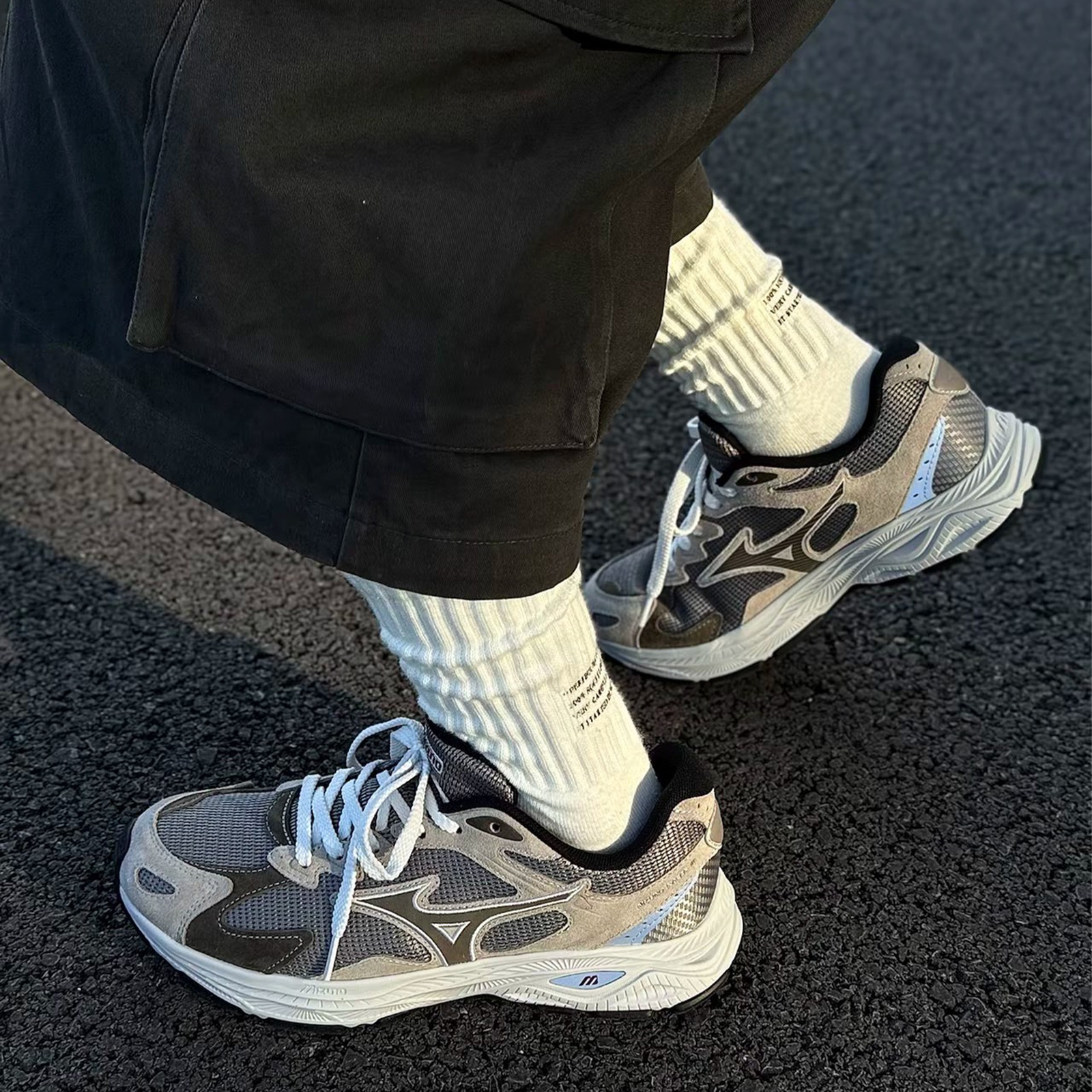 Mizuno Racer S 焙茶灰 復古舒適 城市通勤 男女同款 休閒運動鞋 D1GH253507