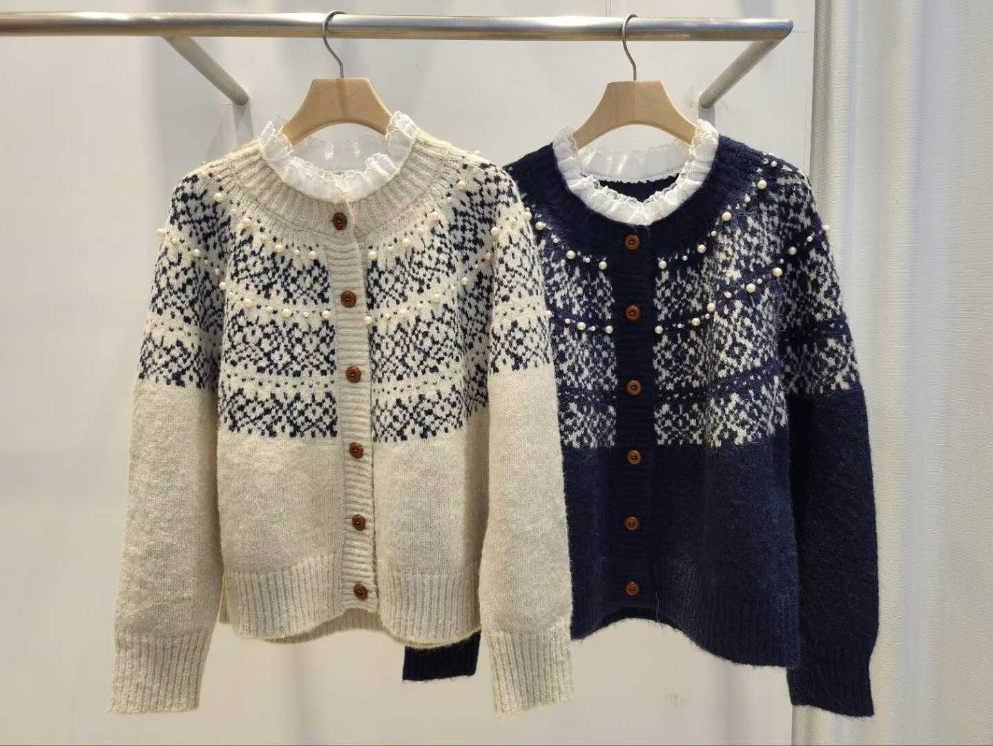 AE13  羊毛5%  胸44 長22.5 $489 (一口價)