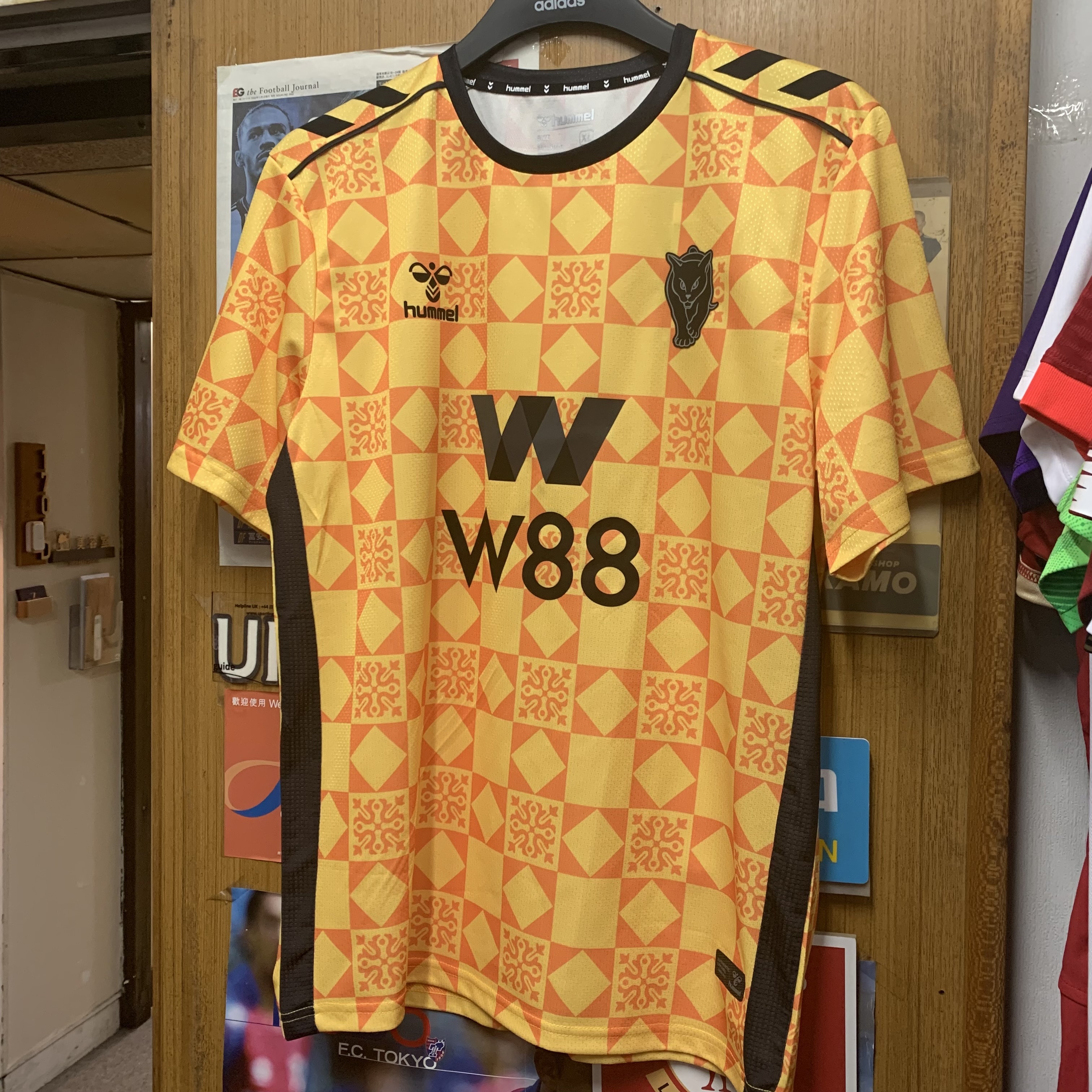 2025 Sunderland Orange Goalkeeper Shirt with Nameset