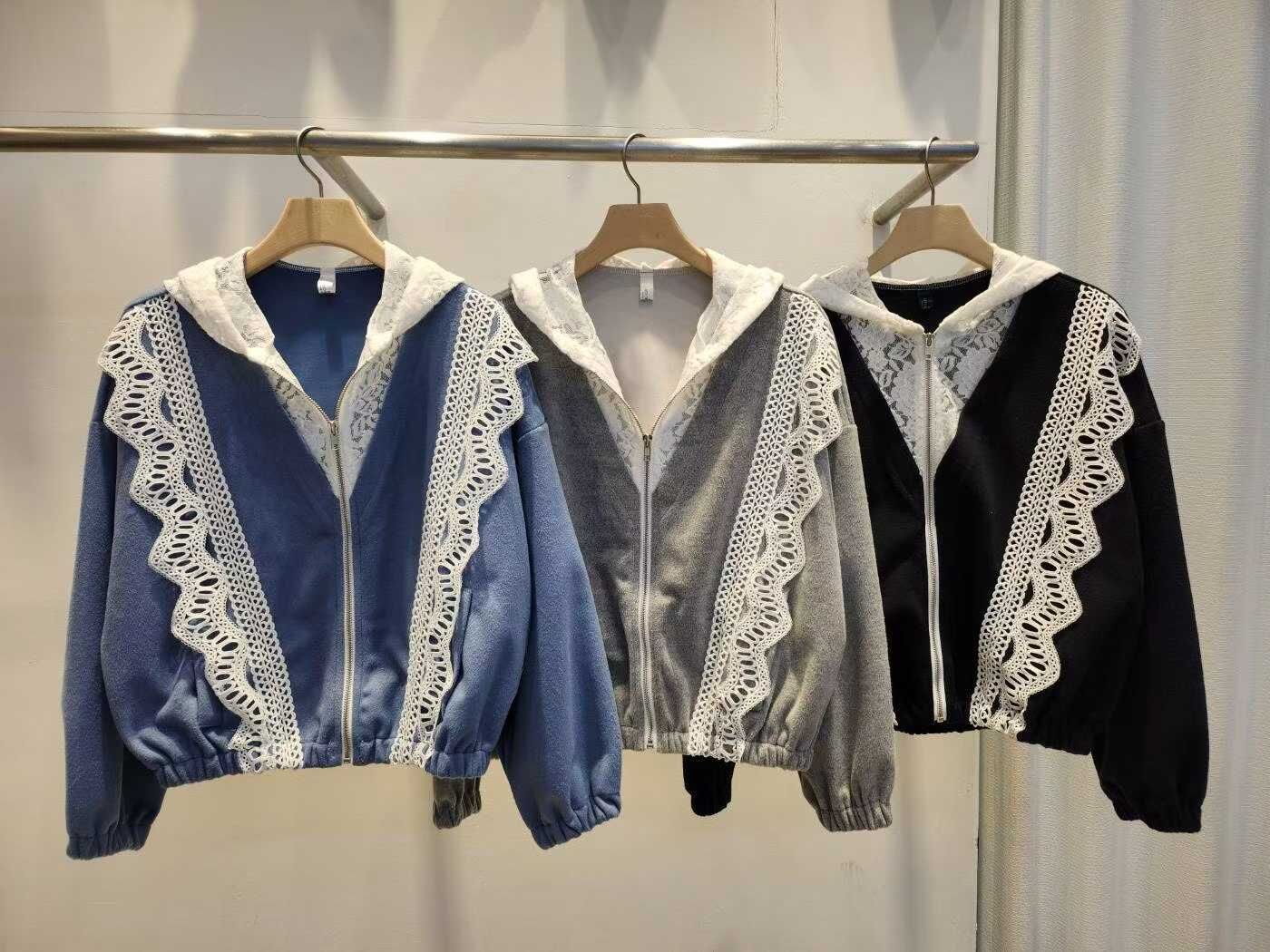 AE19 胸45 長21 $449 (一口價)