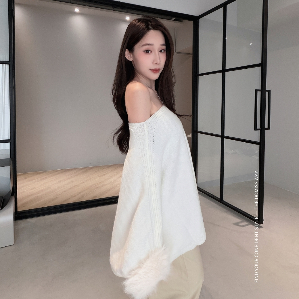 【高級感上身】DOMISS斗篷名媛毛領毛衣-2色(現+預)