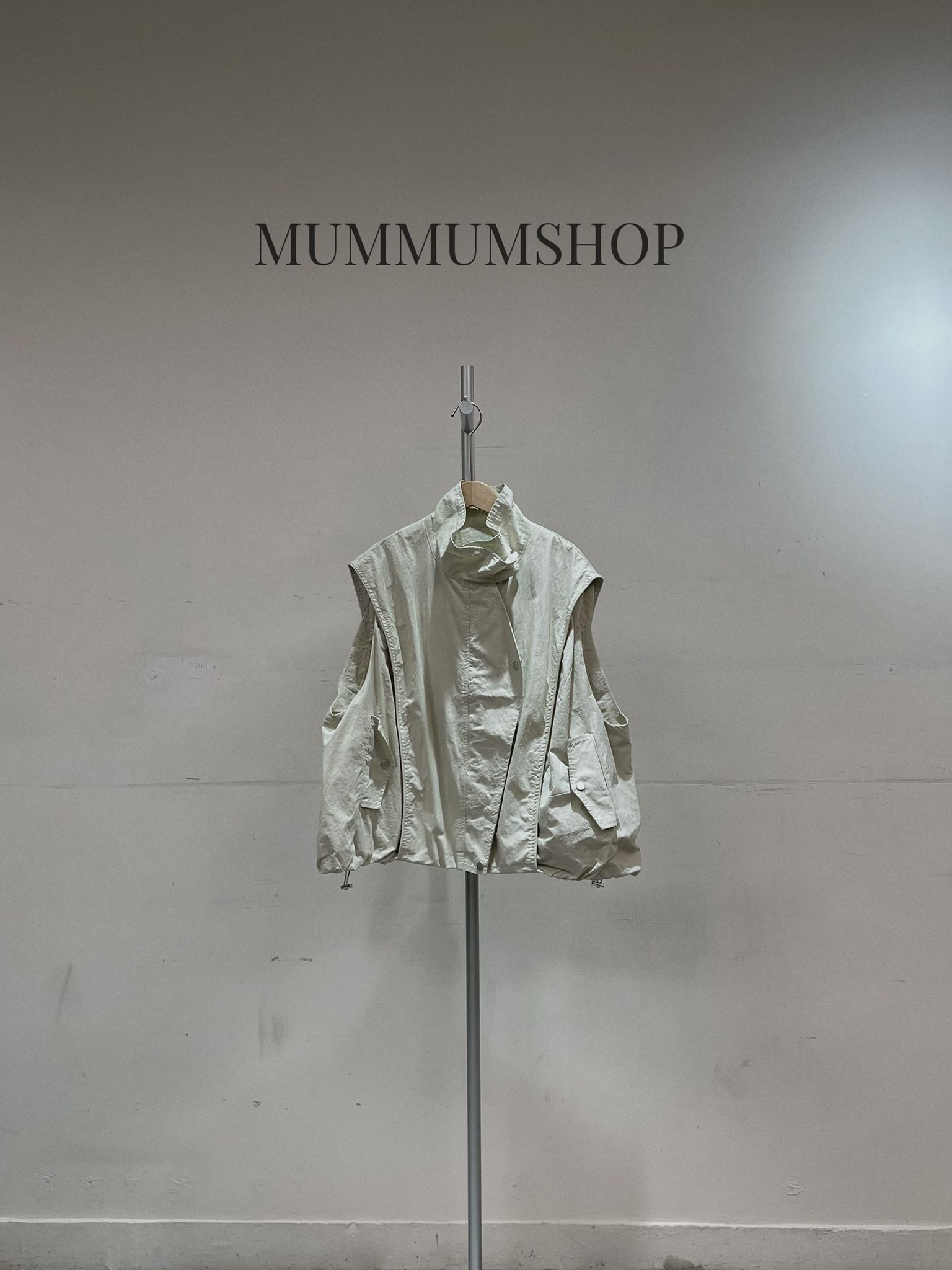 0213111/工裝風尼龍背心外套/52/52/23