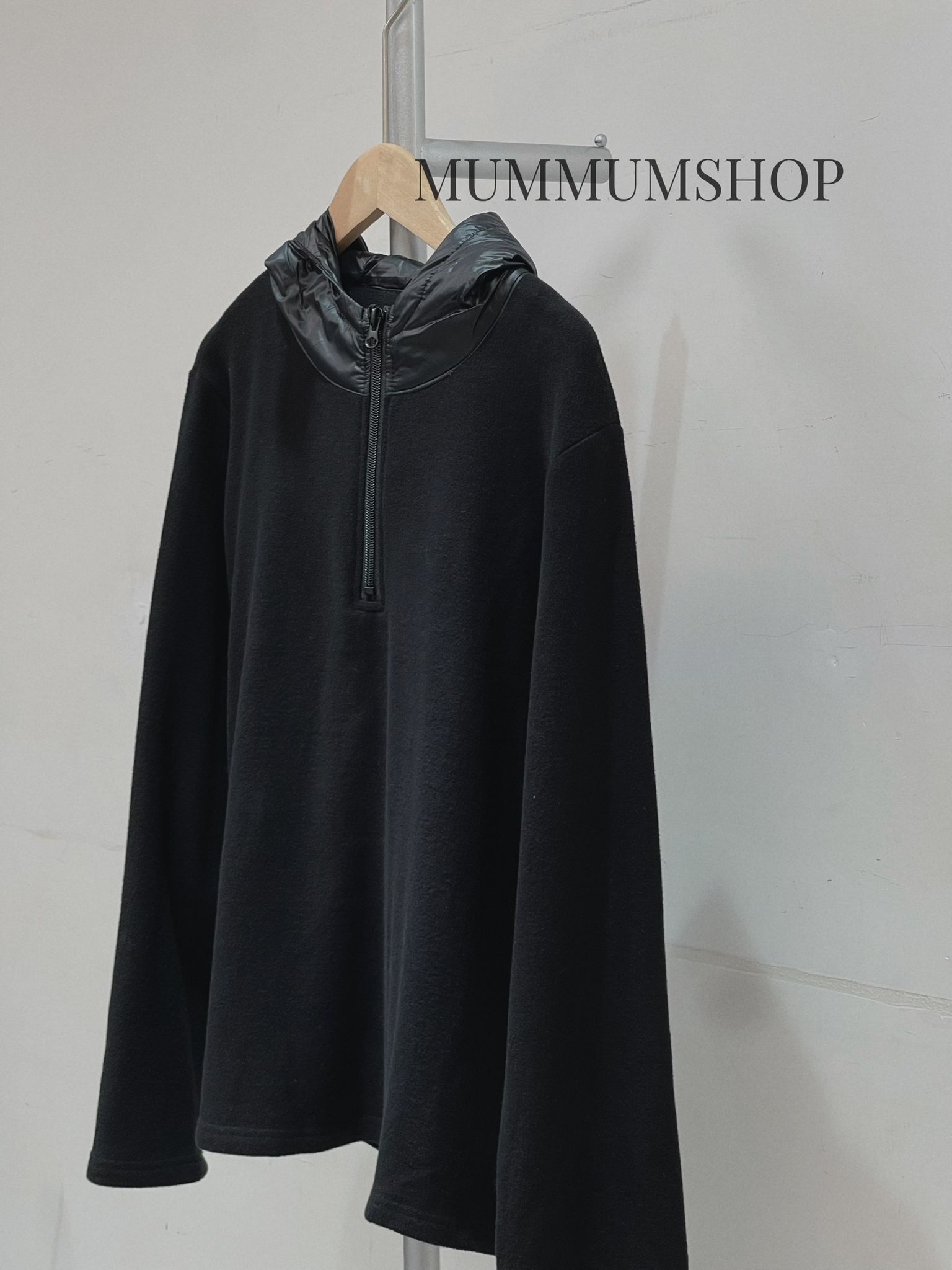 0213116/黑色尼龍拼接有帽衛衣/44/44/23