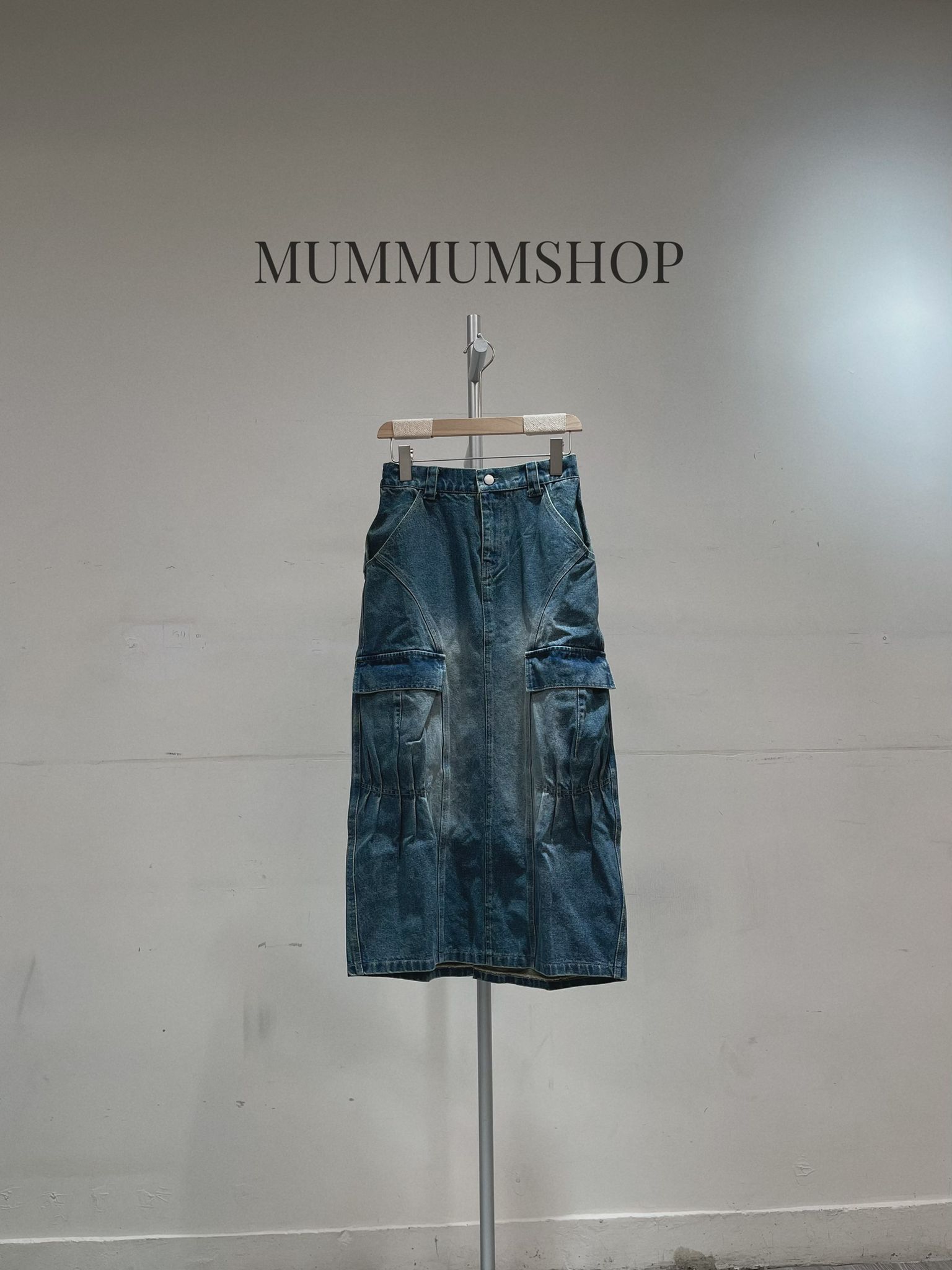 03674a/特色設計直筒牛仔裙/26-34/40/32