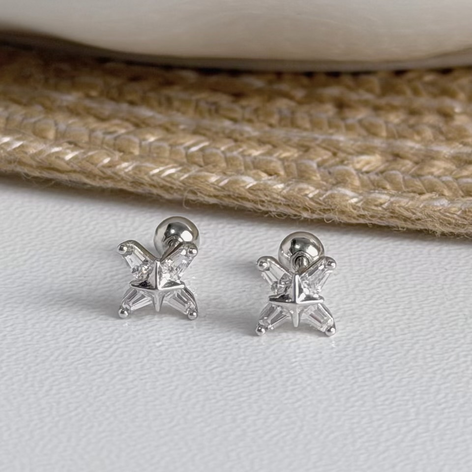 V192【輕奢】星芒鋯石純銀鎖針