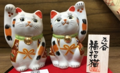 0119gzc19-招財貓- 3.5寸雙招財貓帶木板（白色）（C19）