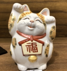 0119gzc25-招財貓-4.5寸繪馬招財貓金彩三毛（C25）