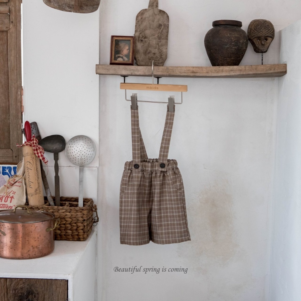 正韓春Mkids  格紋素色吊帶短褲