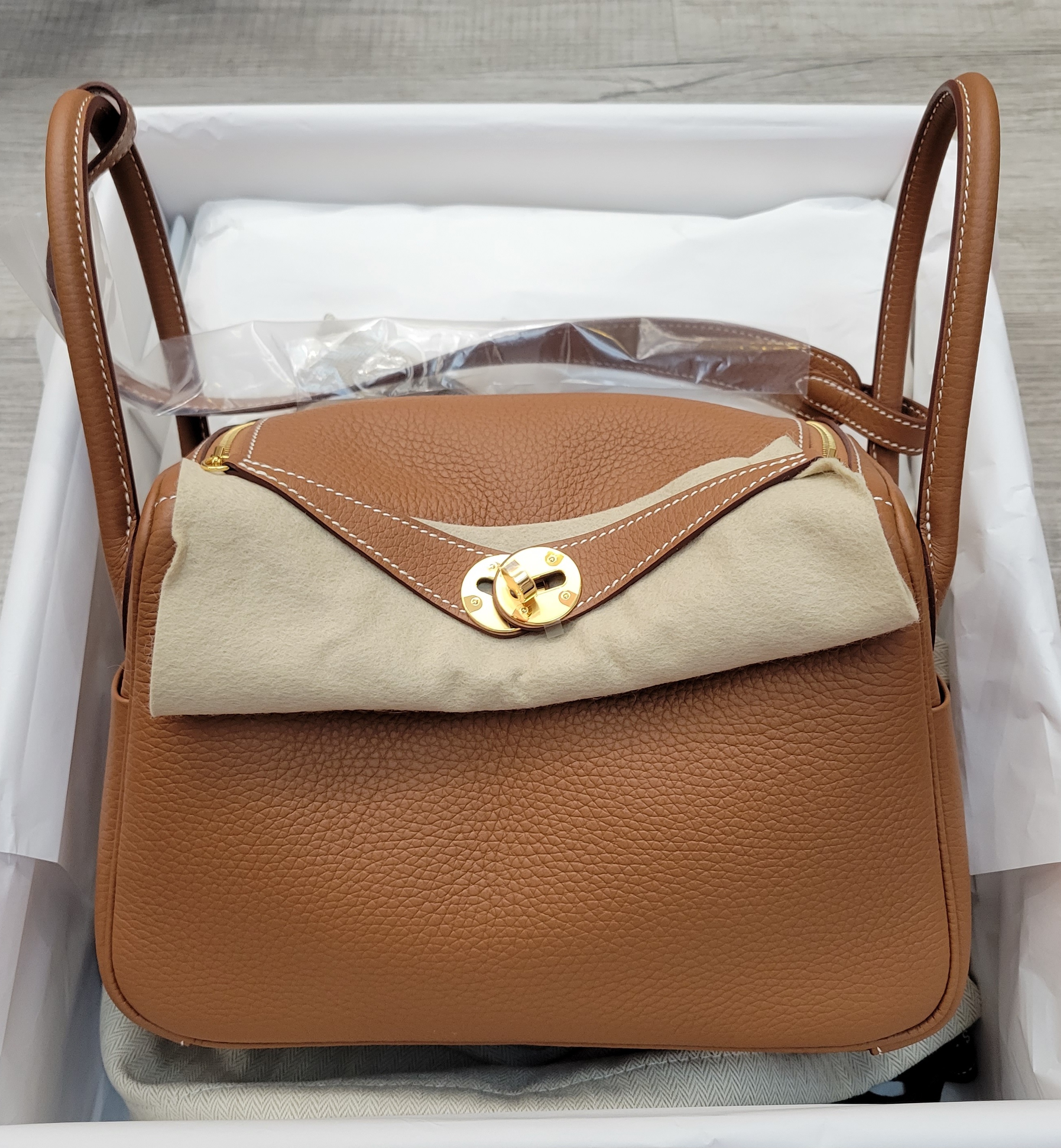 HERMES Lindy 26 GOLD CC TC 金棕色 金扣TC皮