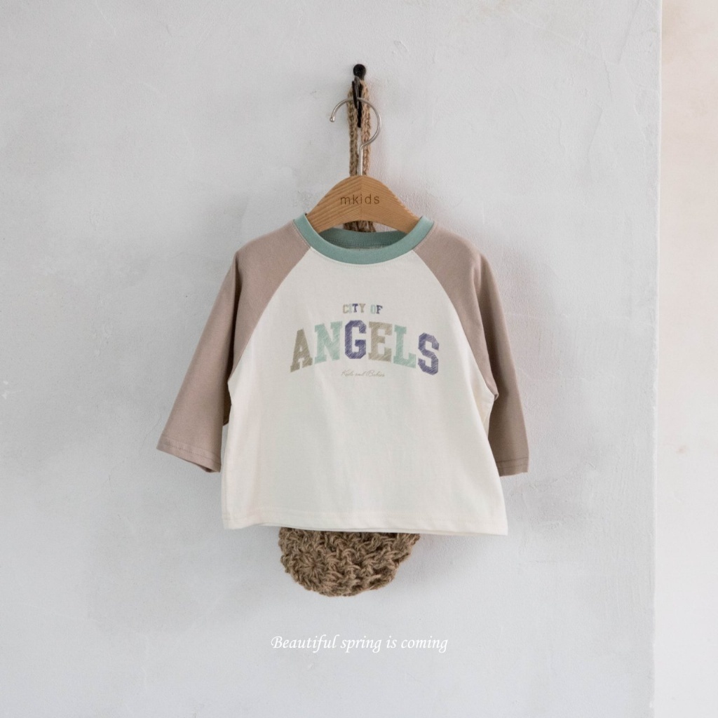 正韓春Mkids  撞色拼袖字母上衣