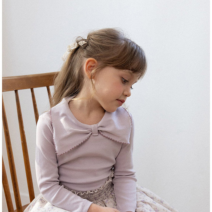 正韓春Perrobebe 兩色蝴蝶結領上衣