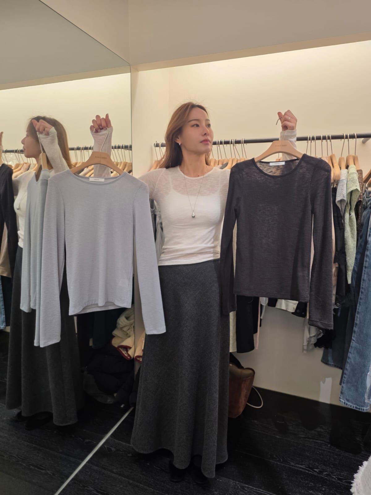 OB5404 微透暗紋上衣 *特價* (優惠碼同充值購物金不適用)