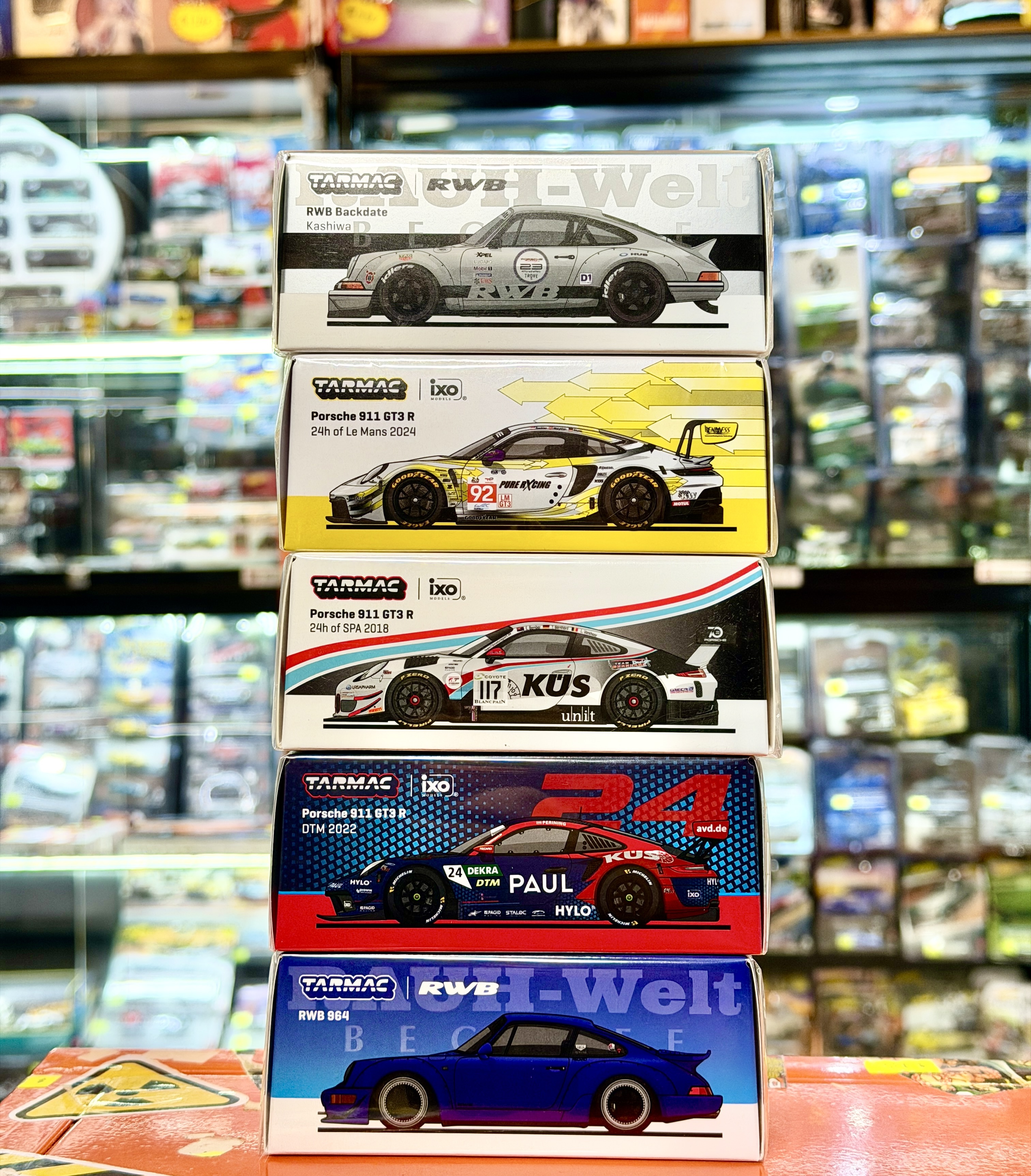 Tarmac Works Taiwan 7-11 Exclusive Porsche 911 GT3 RWB Set