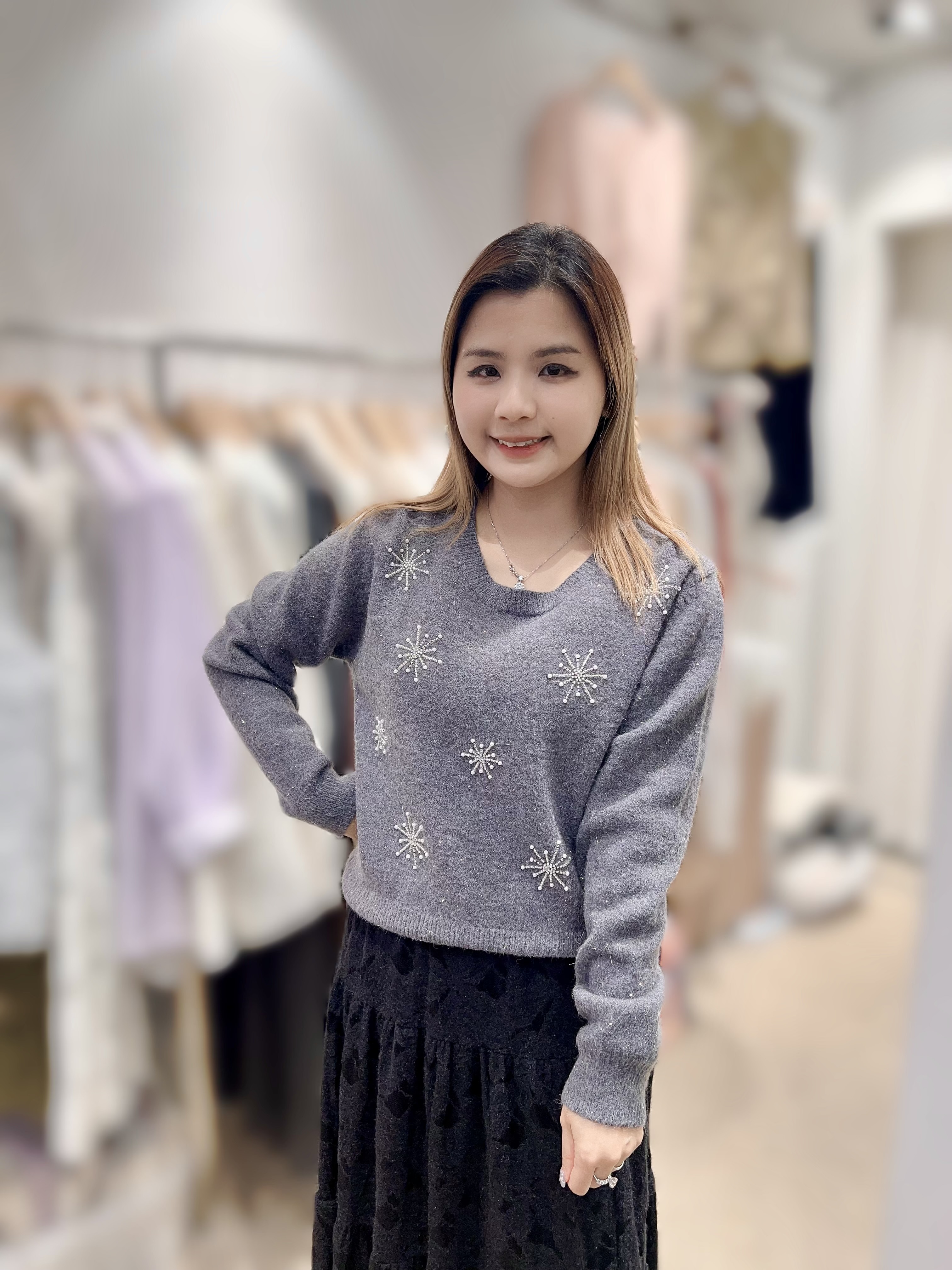 BT04   羊毛10 % 胸40-46 長20.5 $429 (一口價)