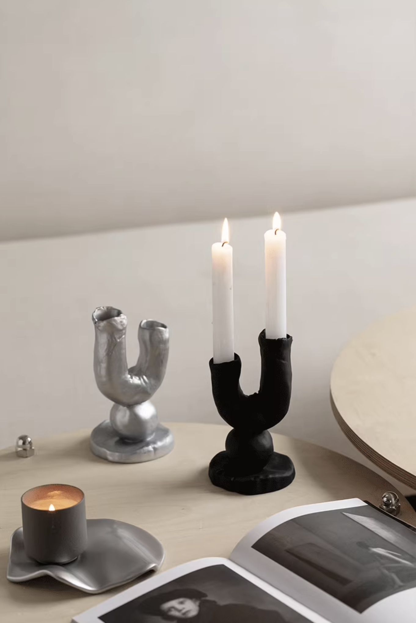 不規則抓褶感雙燭台擺件 / 2色