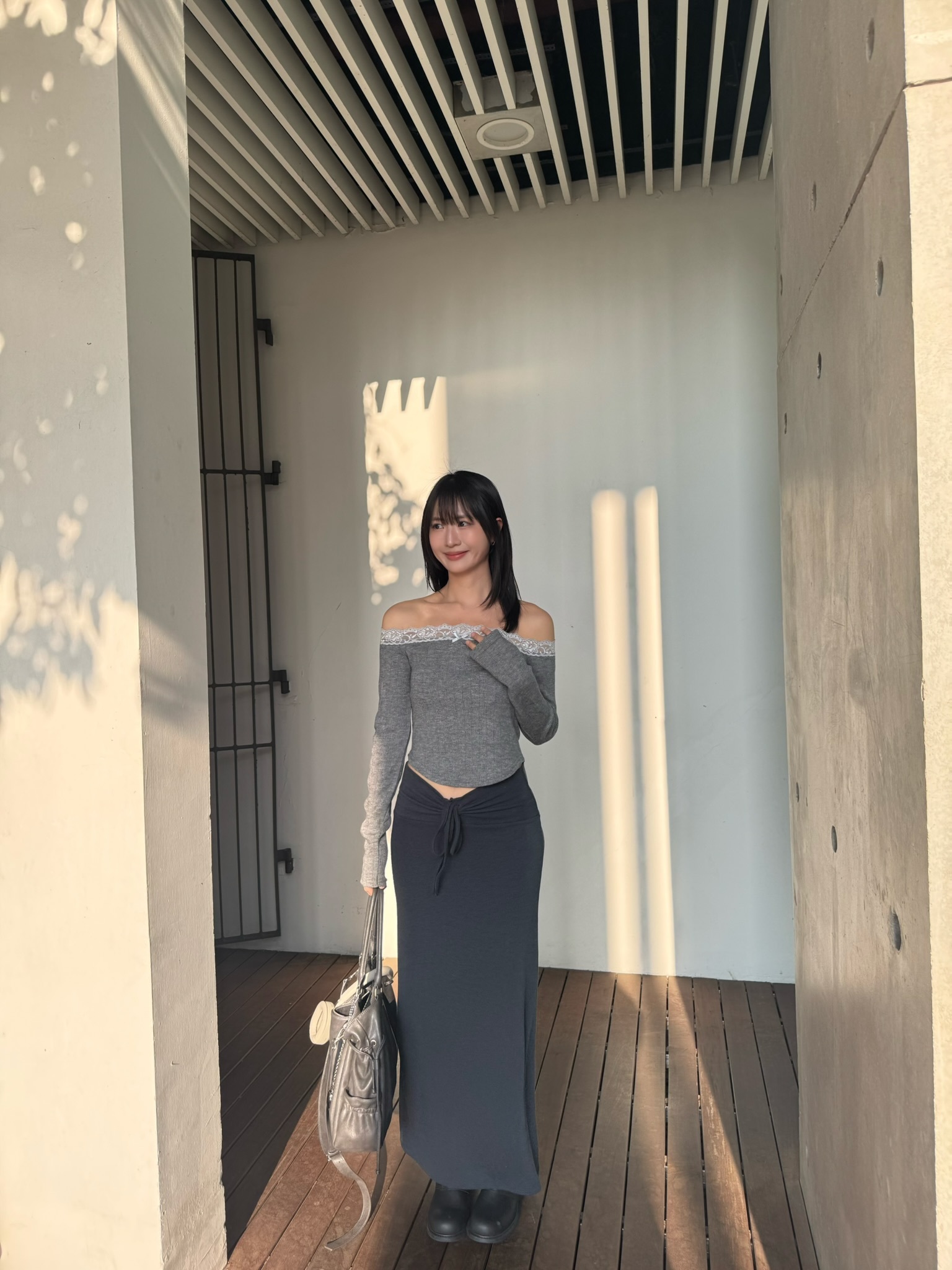 (訂購)少女感LACE花紋針織一字膊 T260125(白/黑/灰)