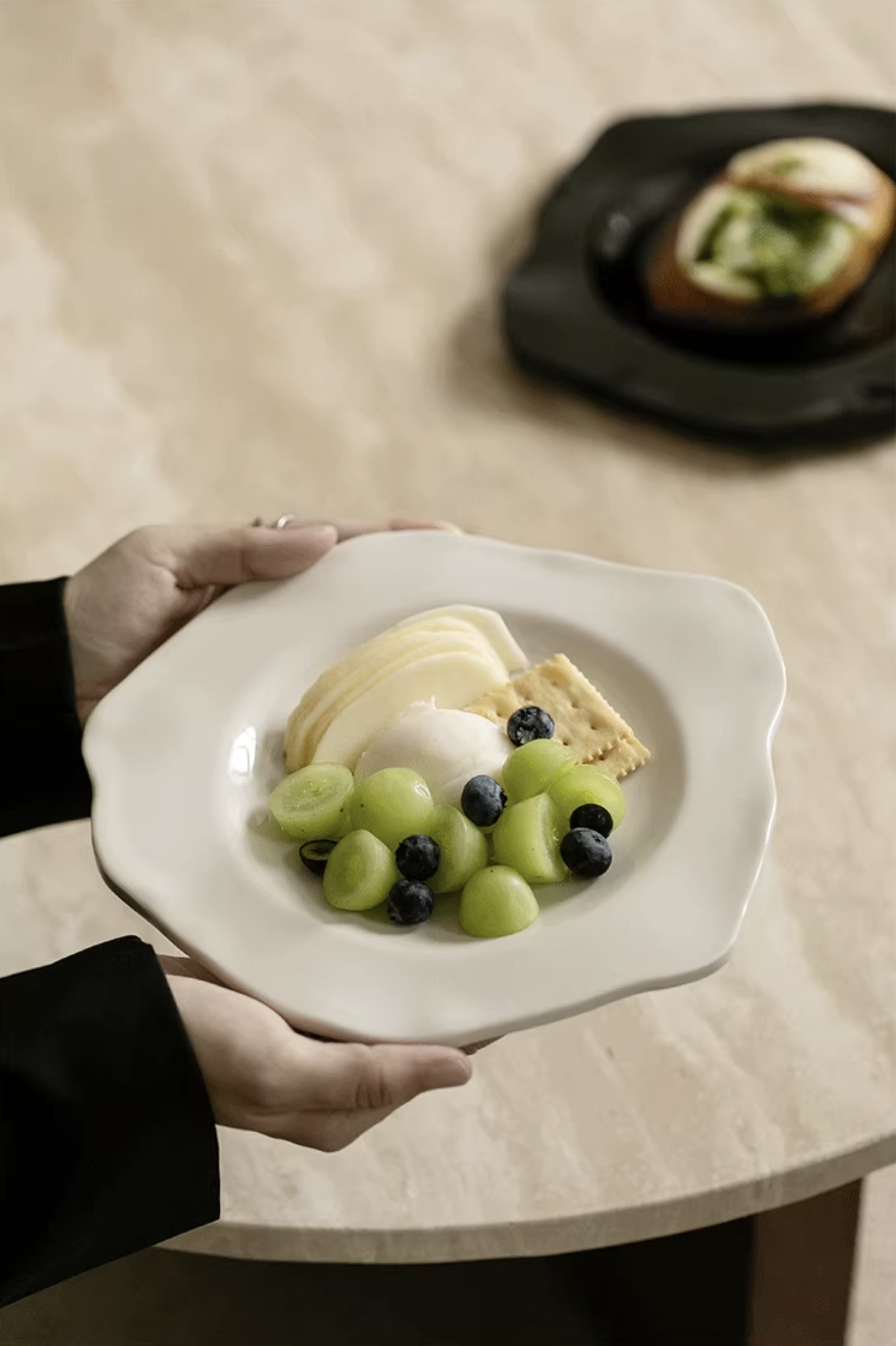 紙揉不規則造型餐盤擺件 / 2色