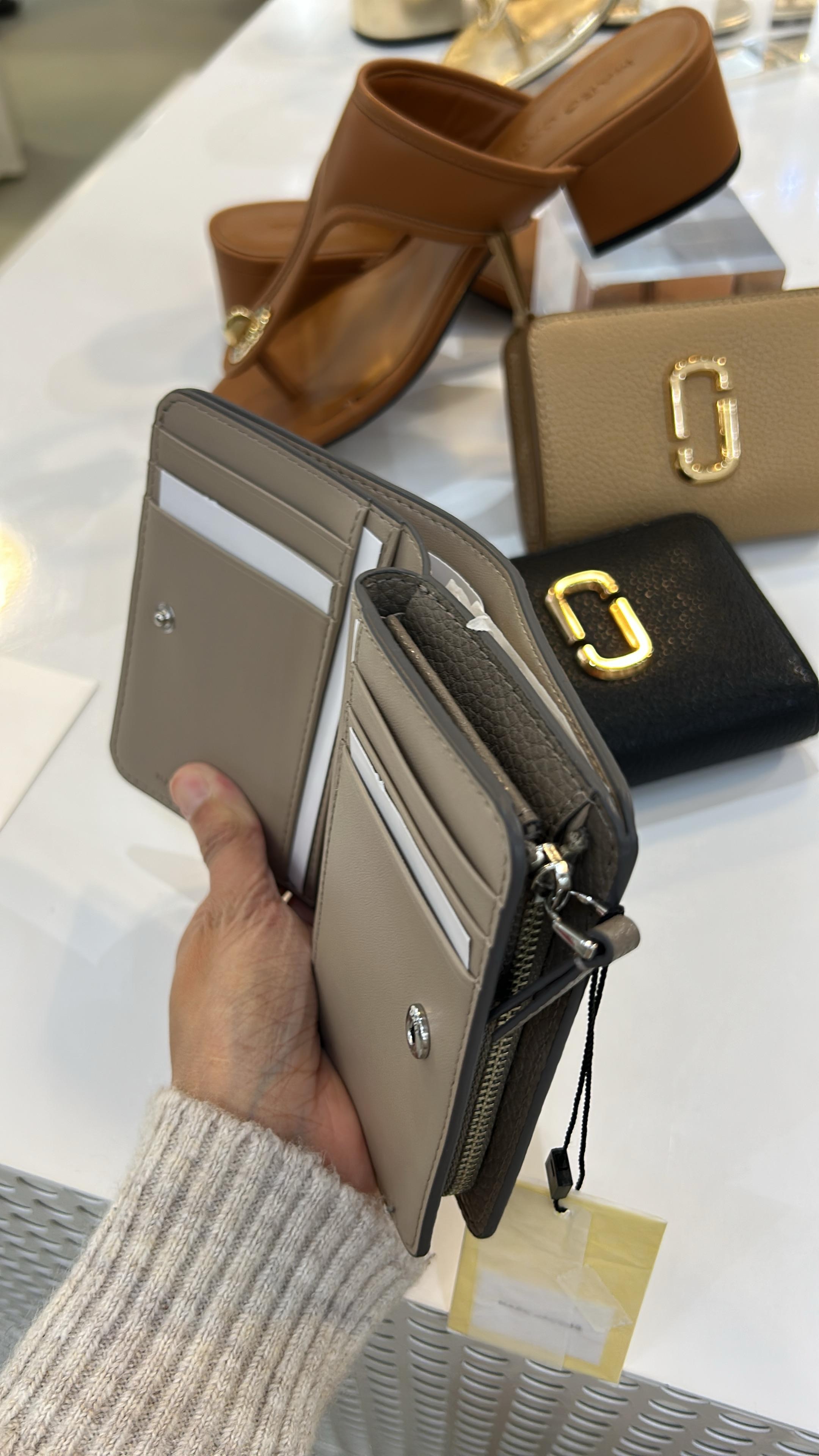 260119 Marc Jacob’s 中短銀包