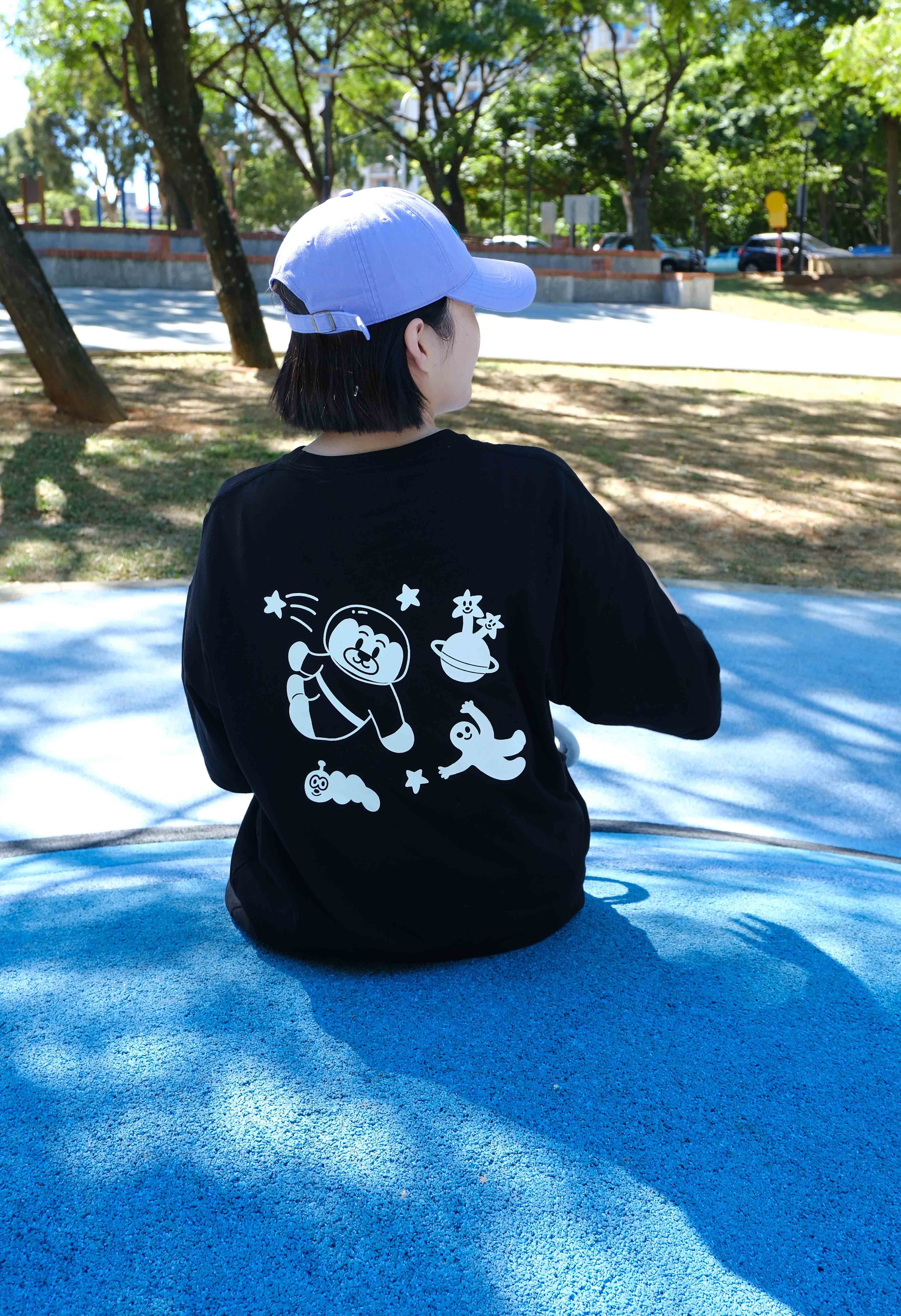 夜光餃貓宇宙 T-shirt