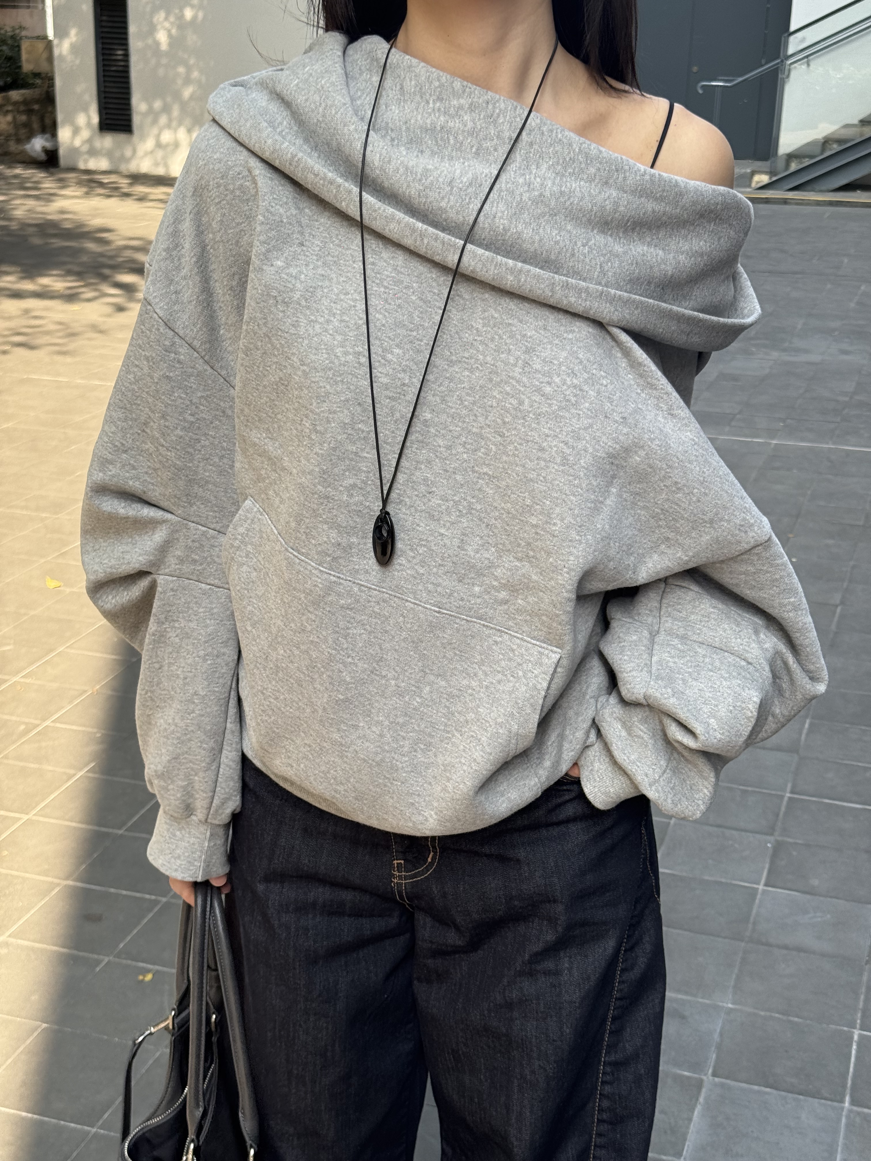 (訂購)大大件連帽個性衛衣 T260121(灰/黑)