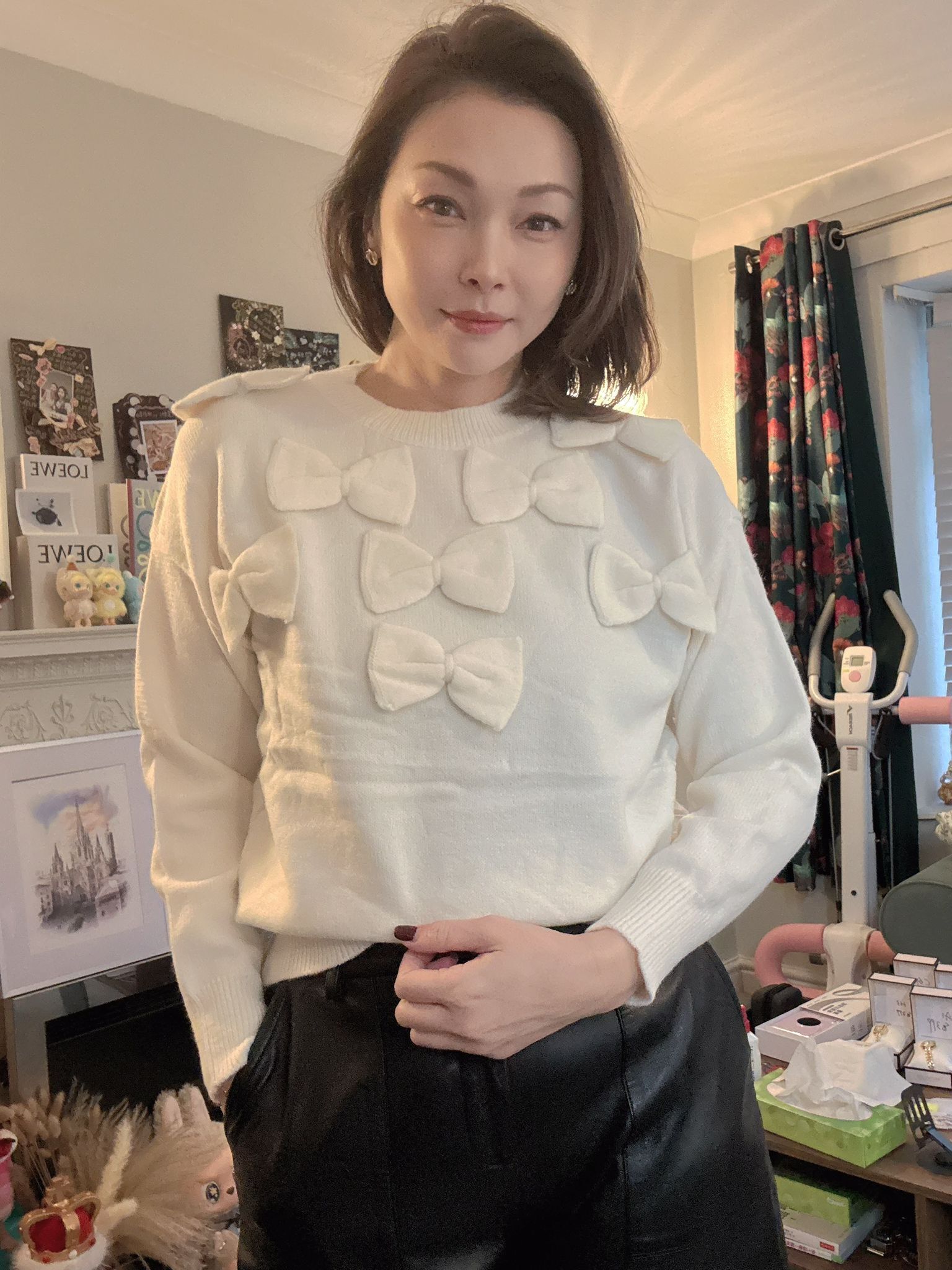 英國代購 (獨立訂單)-BY CLARA White 3D Bows Jumper