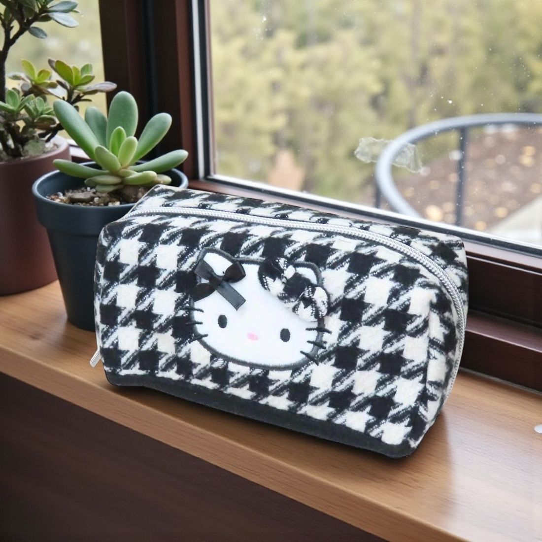 26037-KT Sanrio Hello Kitty 千鳥格化妝袋 #JP-KC26