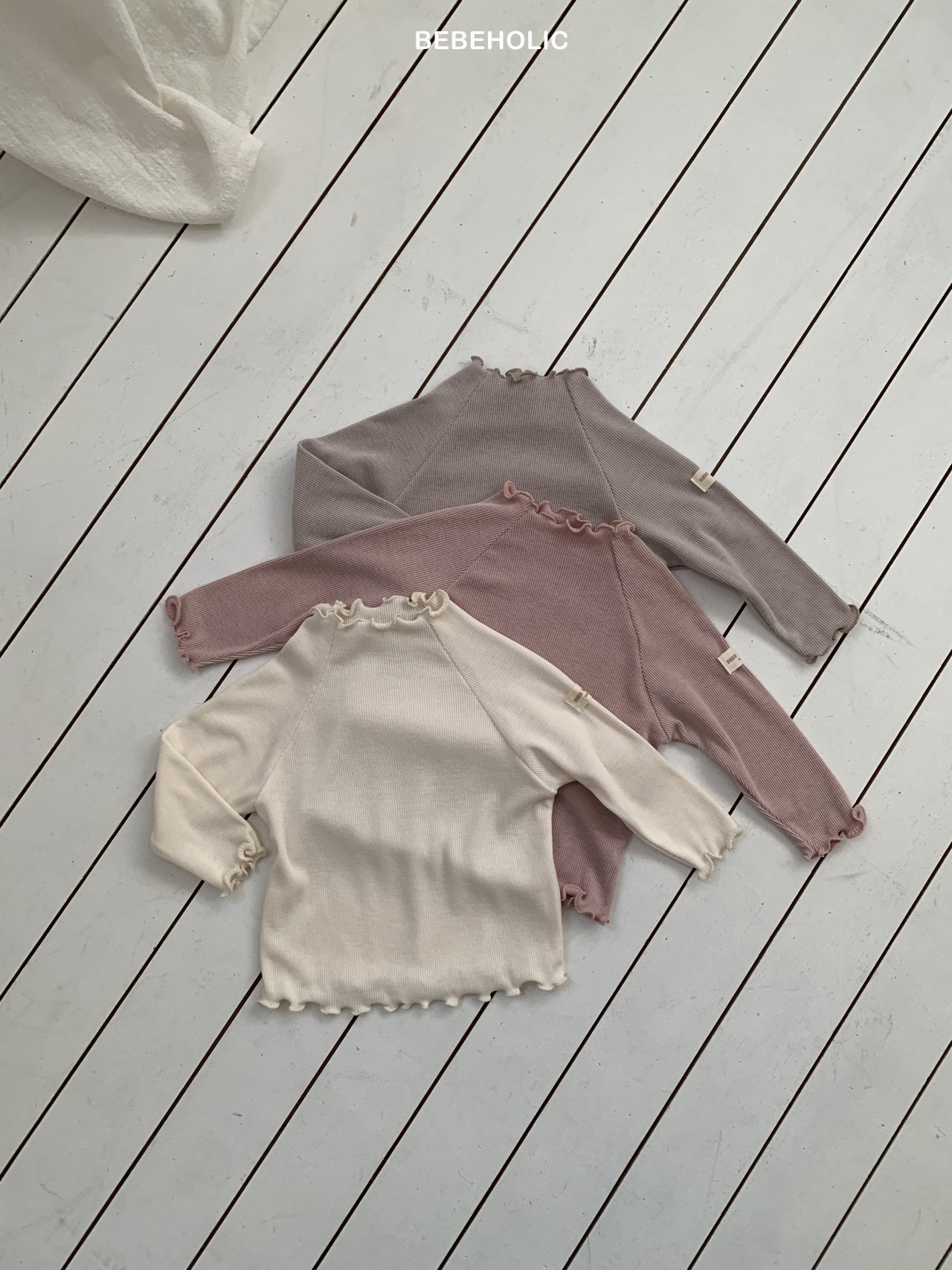 Bebe Holic Bunny Ribbed Tee