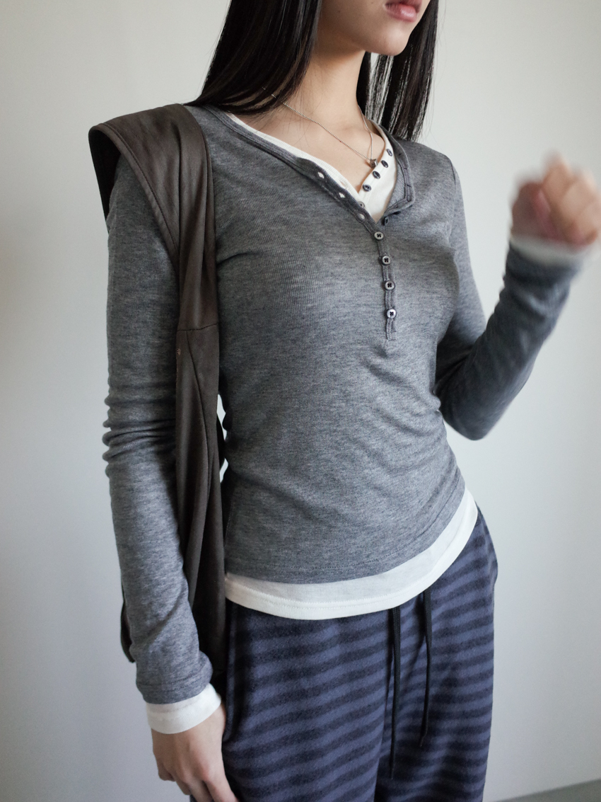 (6colors!) glossy button V-neckt top