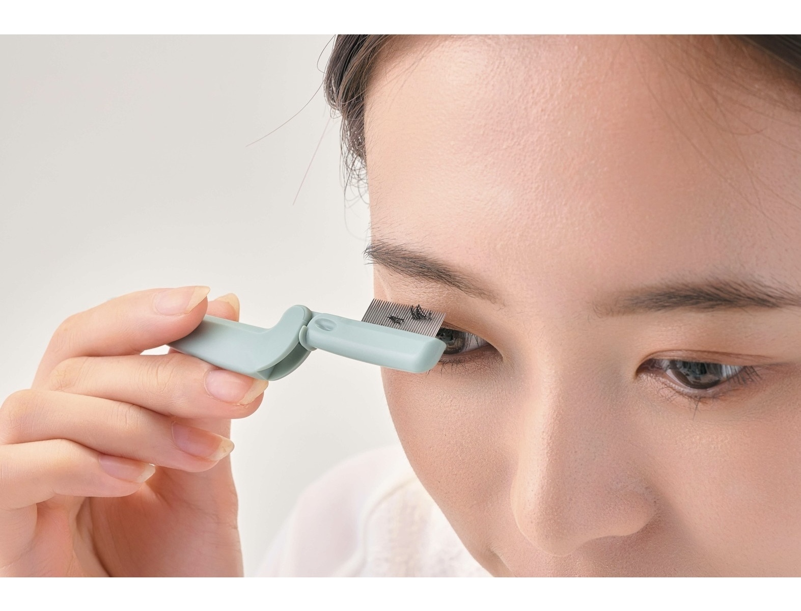 【多莉推薦】JP 女神甜美摺疊式眼睫毛梳藍 4989 TK260119