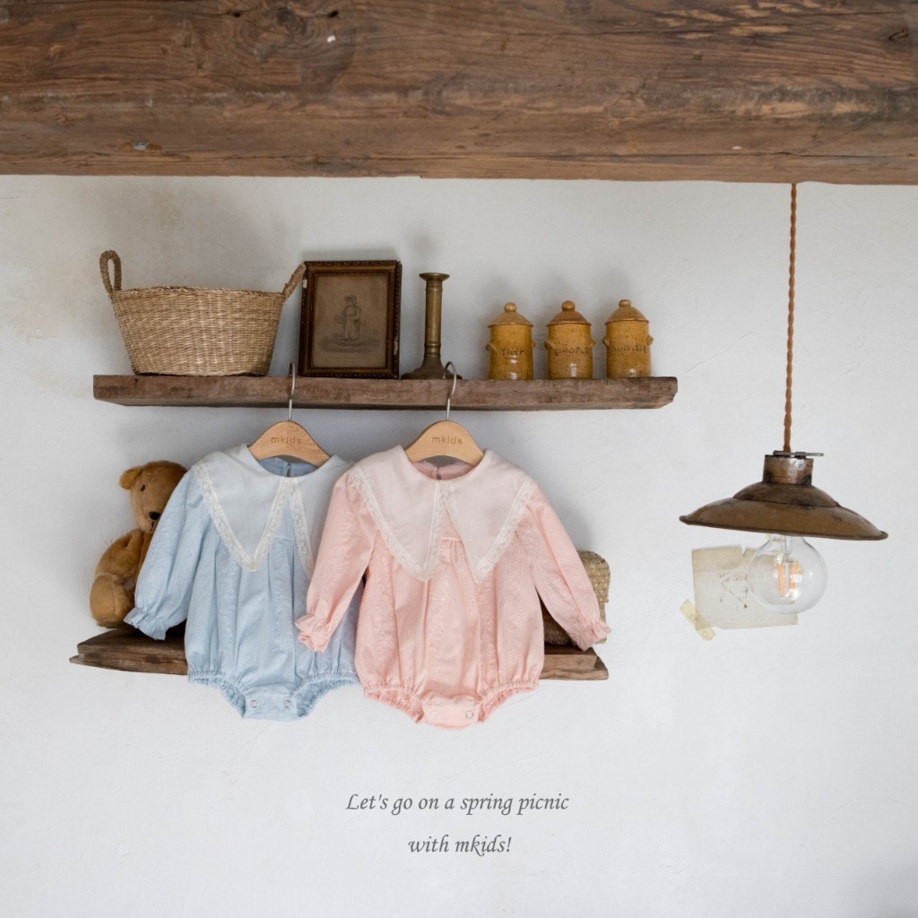 正韓春Mkids 嫩嬰兩色雕花包屁衣