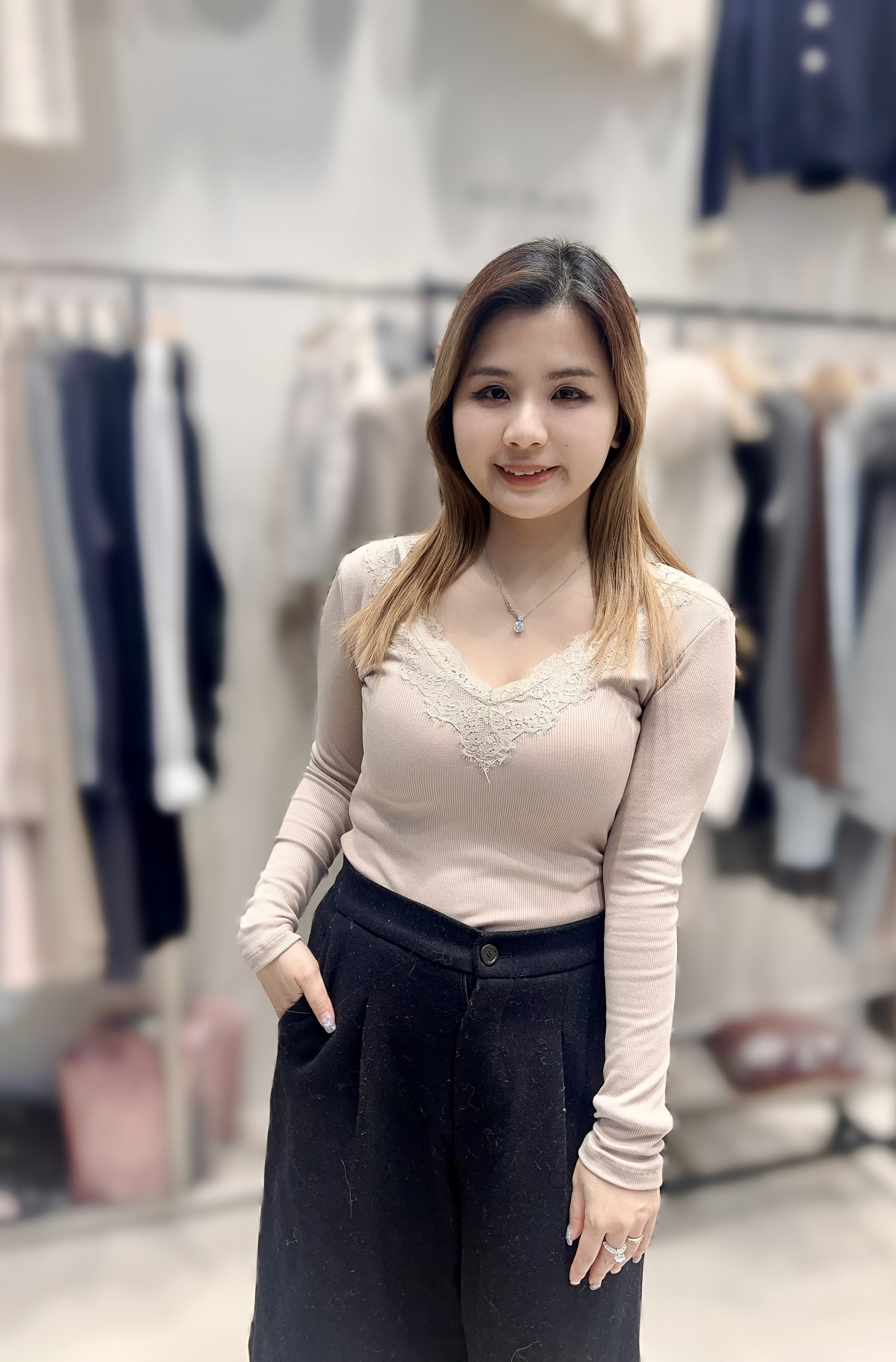 HP07   韓國🇰🇷LACE薄毛打底王  有PAD   胸 34 -44  長19.5     $349 (一口價) 人氣NO:3🥉