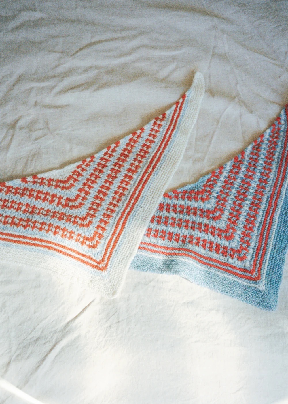 Biches & Buches - Isla Shawl (英文 PDF 織圖)