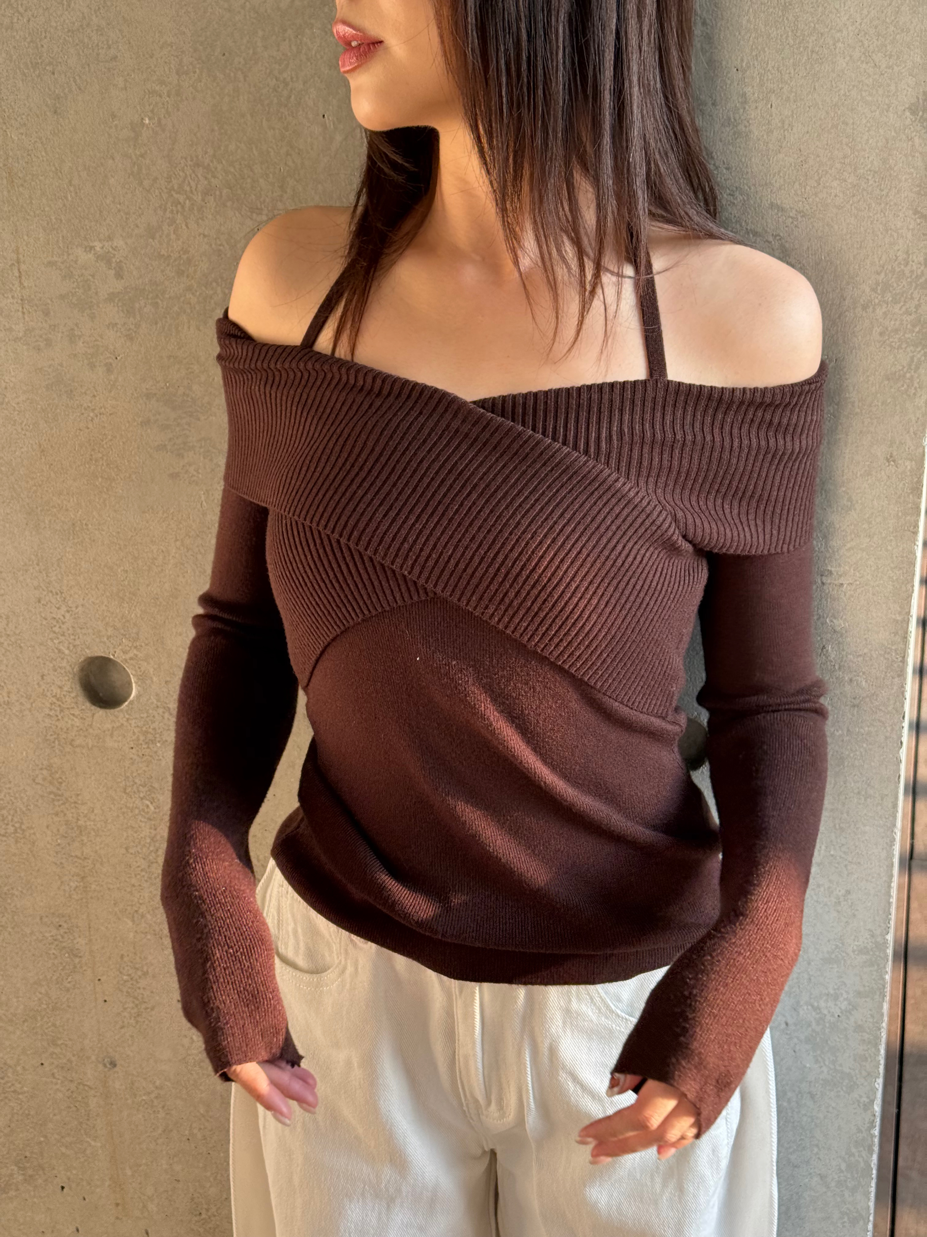 (訂購)直紋掛頸掛帶上衣 T260125(黑/白/啡)