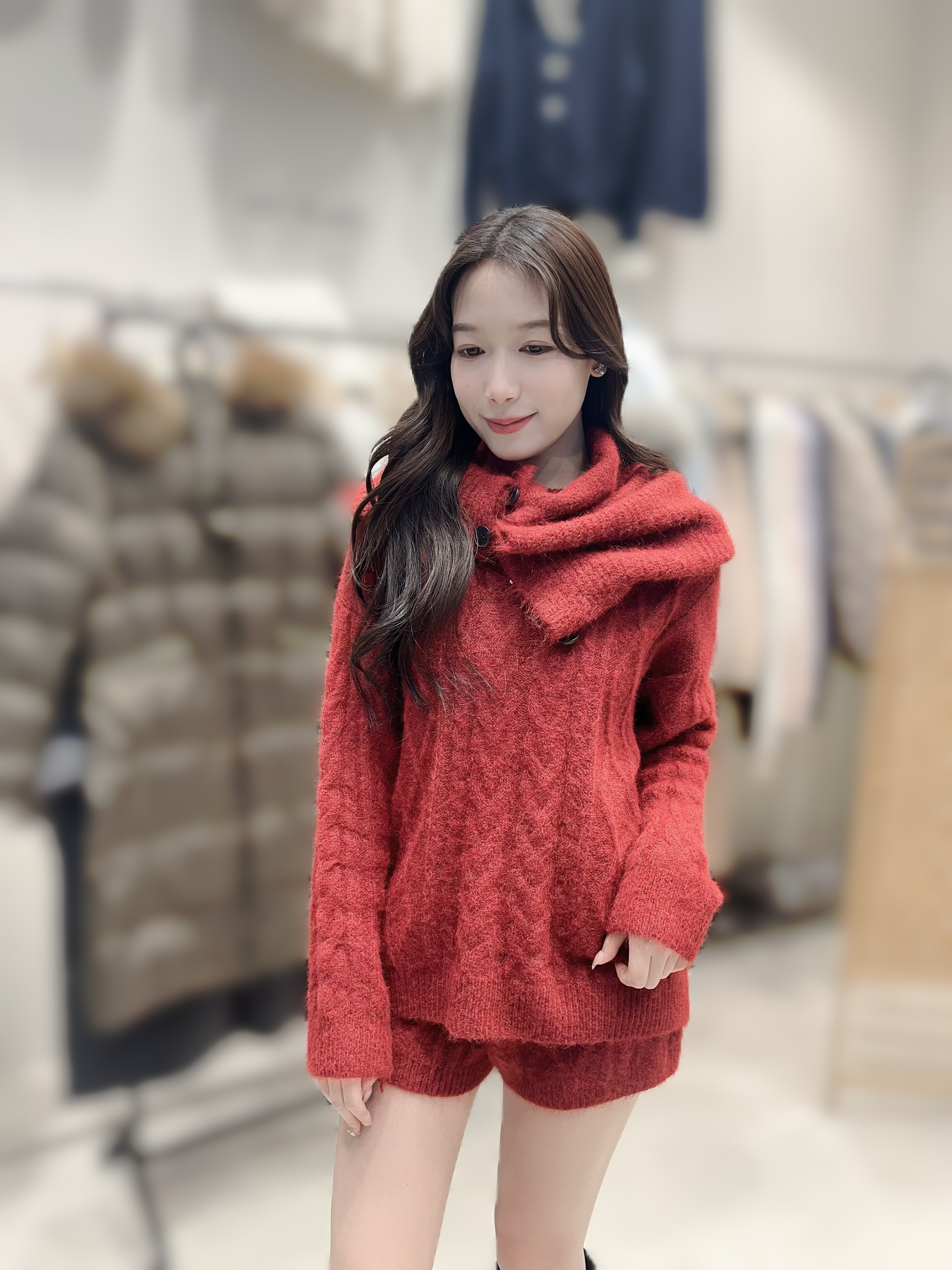 HP08  (1SET)   上身 胸52   長30    /    褲  腰24 -46     HIP50   長 15.5   $499 (一口價)