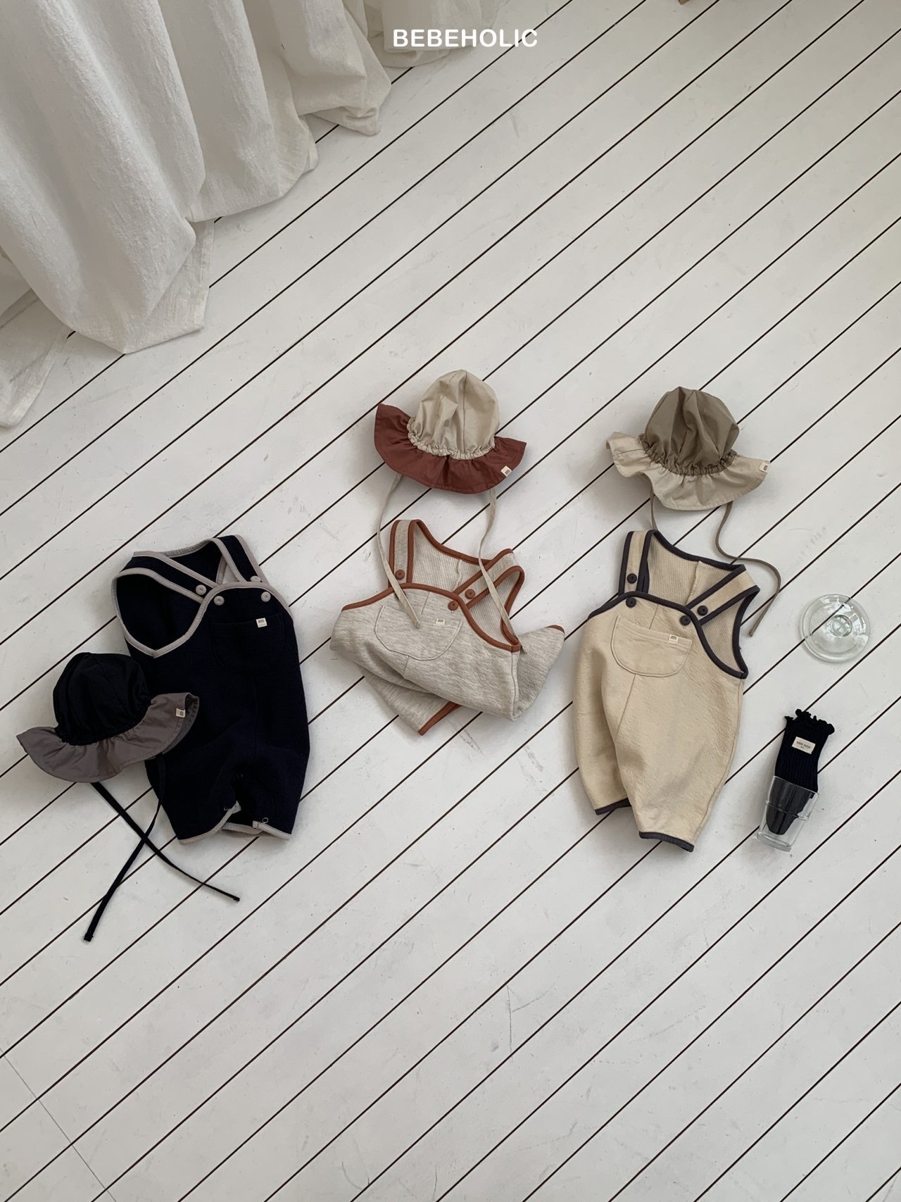 Bebe Holic Poet Suspender Suit