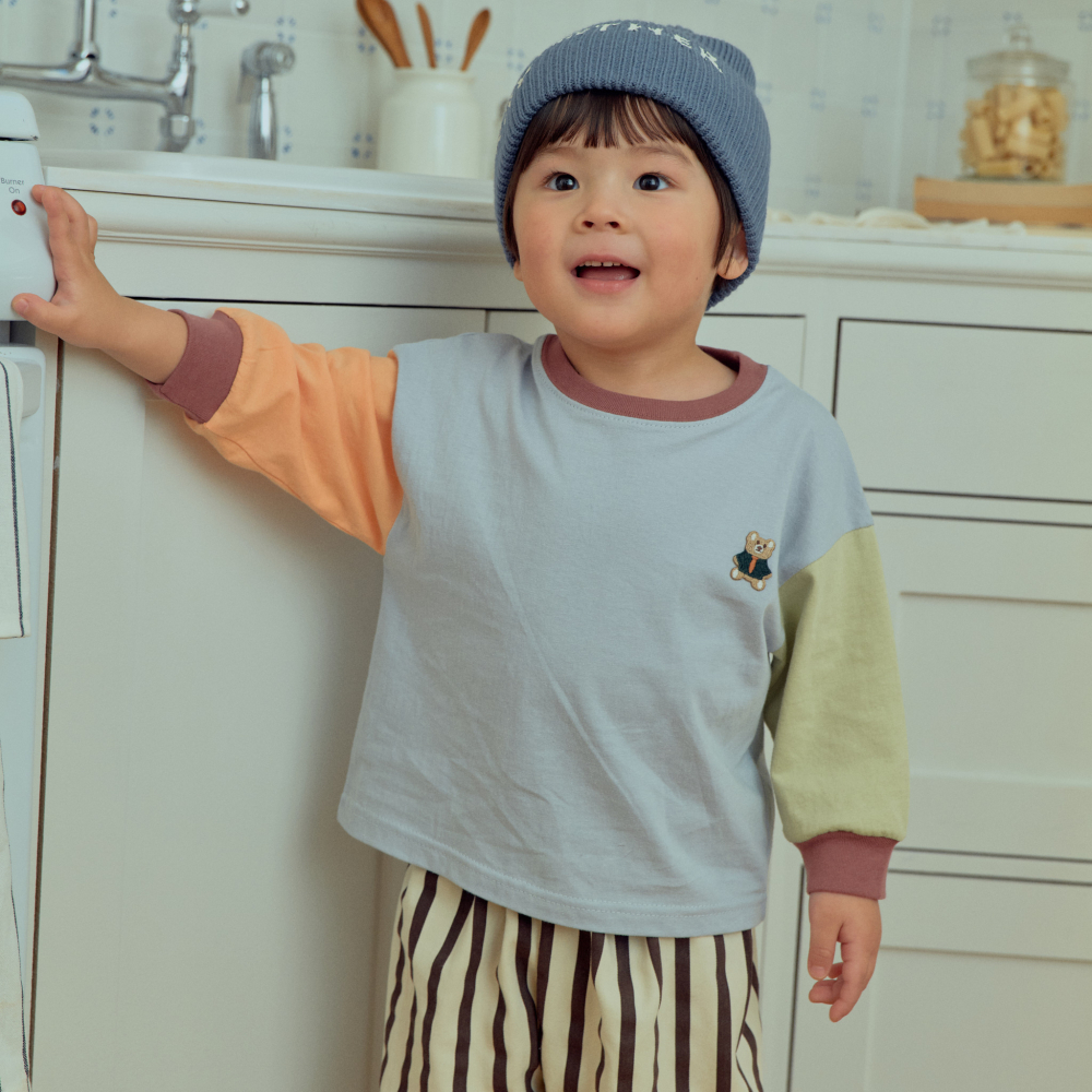 90-140 刺繡小熊配色上衣 2色