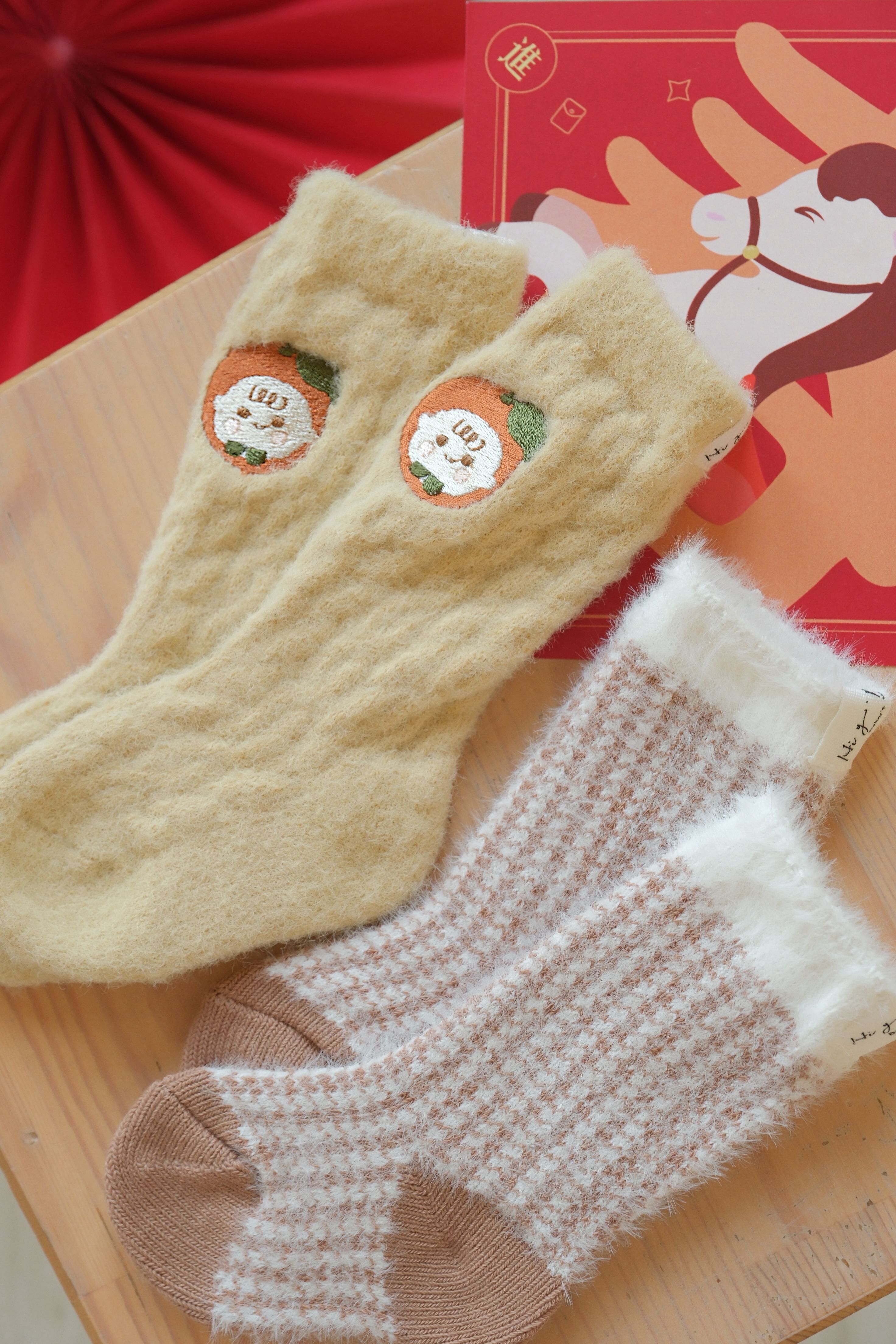 Hi Y.P store-馬年限定-橘子寶寶刺繡襪(兩件組) -大頭深橘色