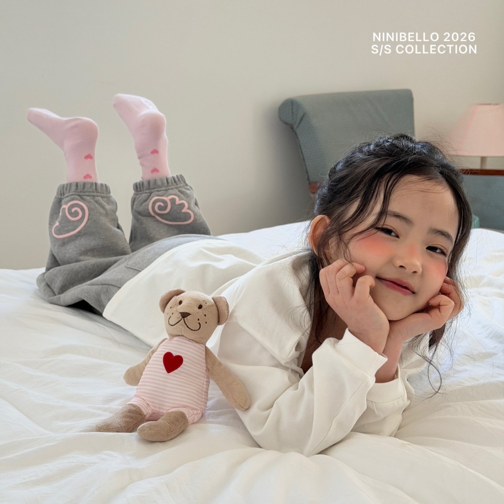 正韓春Ninibello 兩色可愛小翅膀運動褲