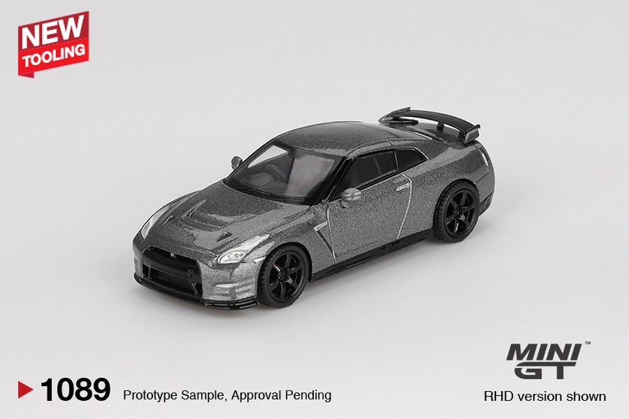 [預訂] Mini GT NISSAN GT-R 2013 Dark Metal Gray