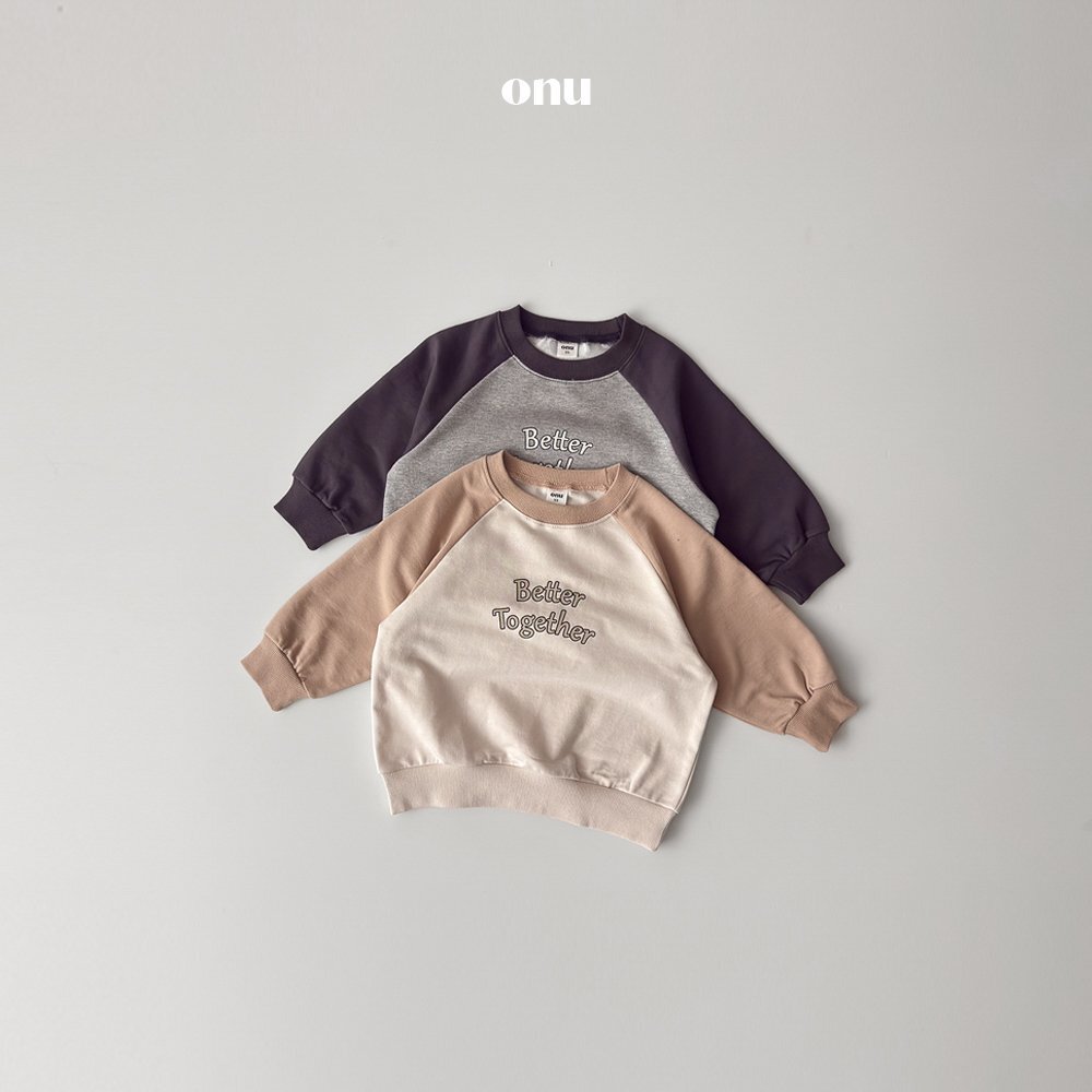 正韓春ONU小童拼袖字母上衣