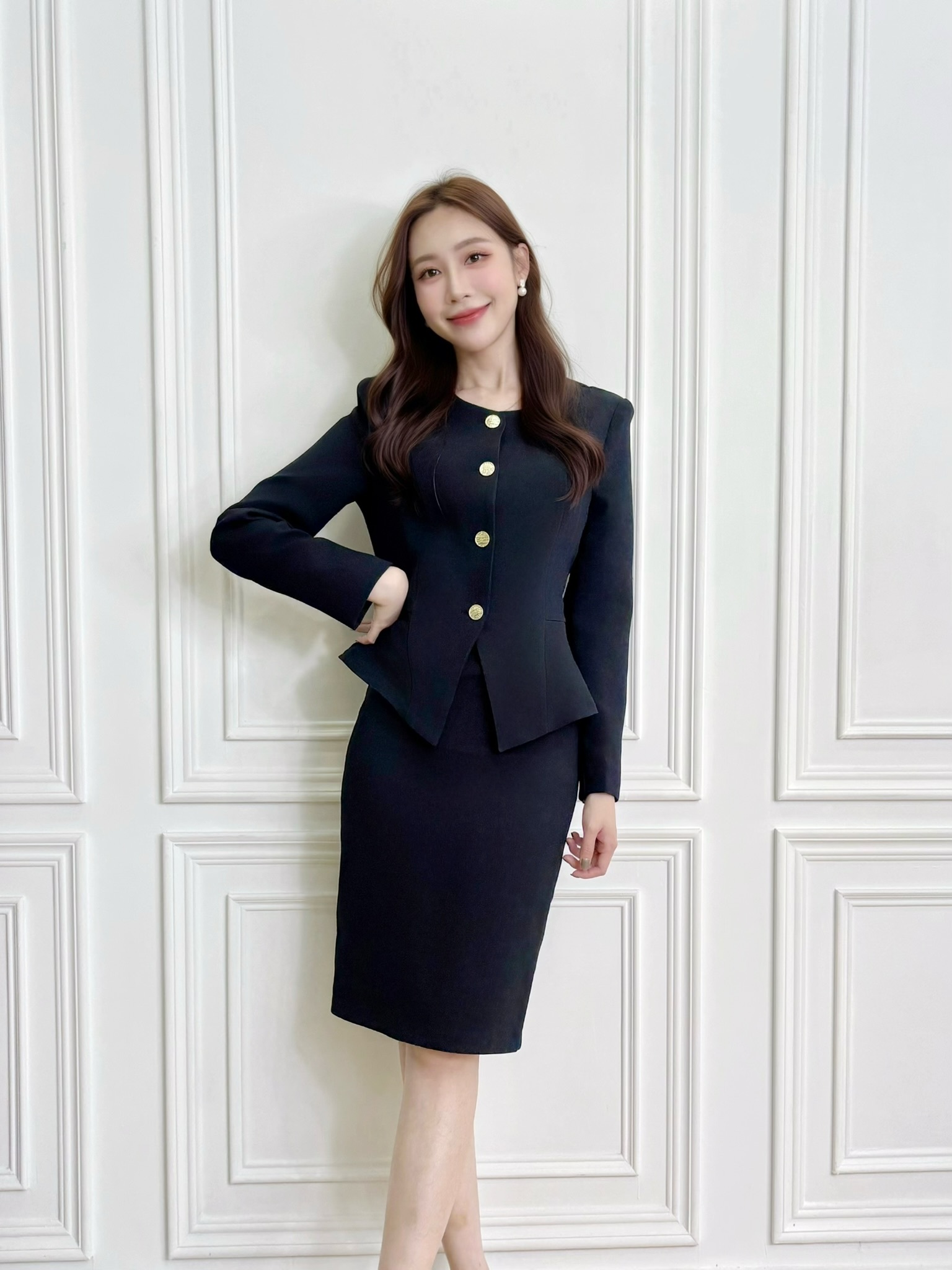 (皇家典雅)金釦腰身俐落窄裙套裝