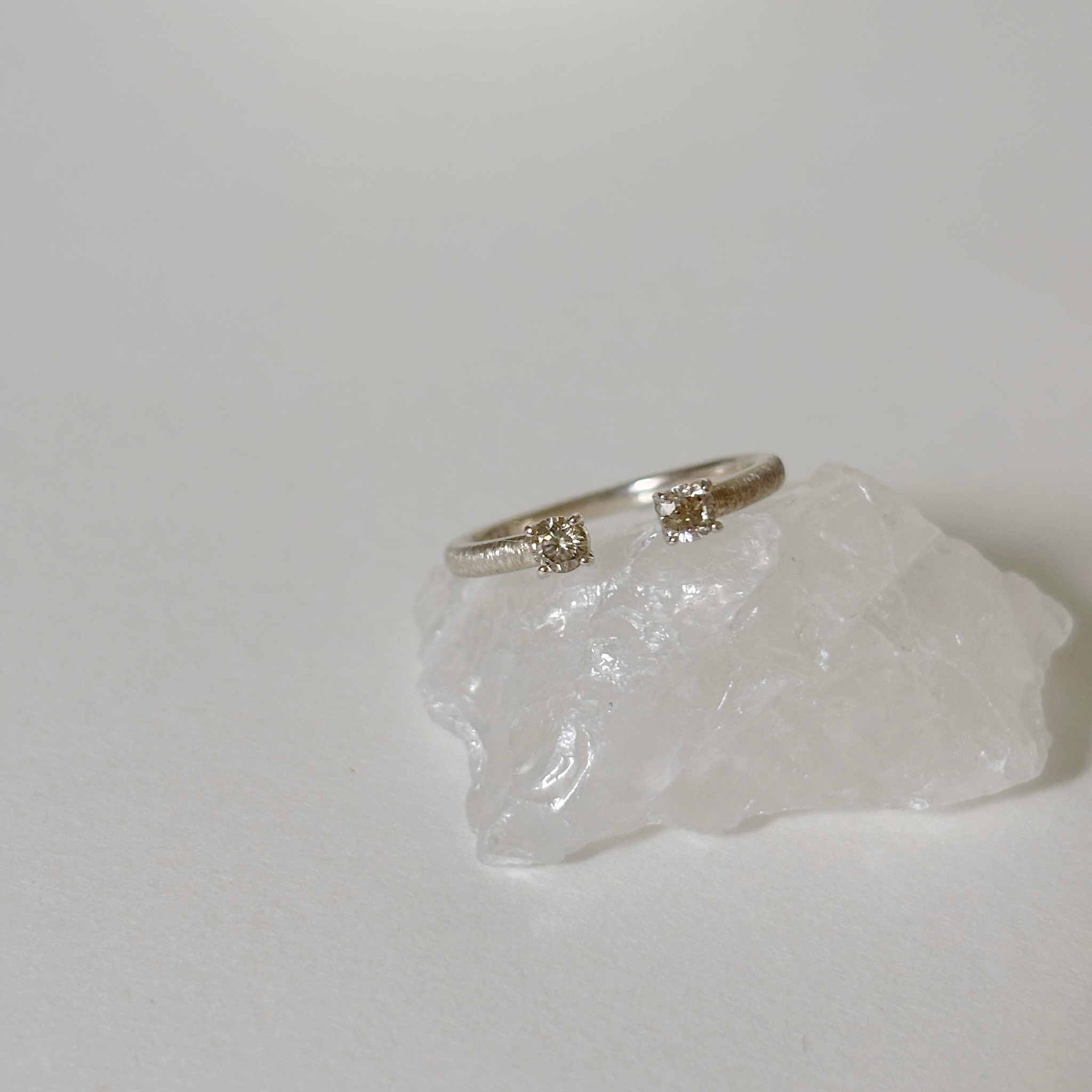 14K Hazy厚實四爪真鑽開口戒指