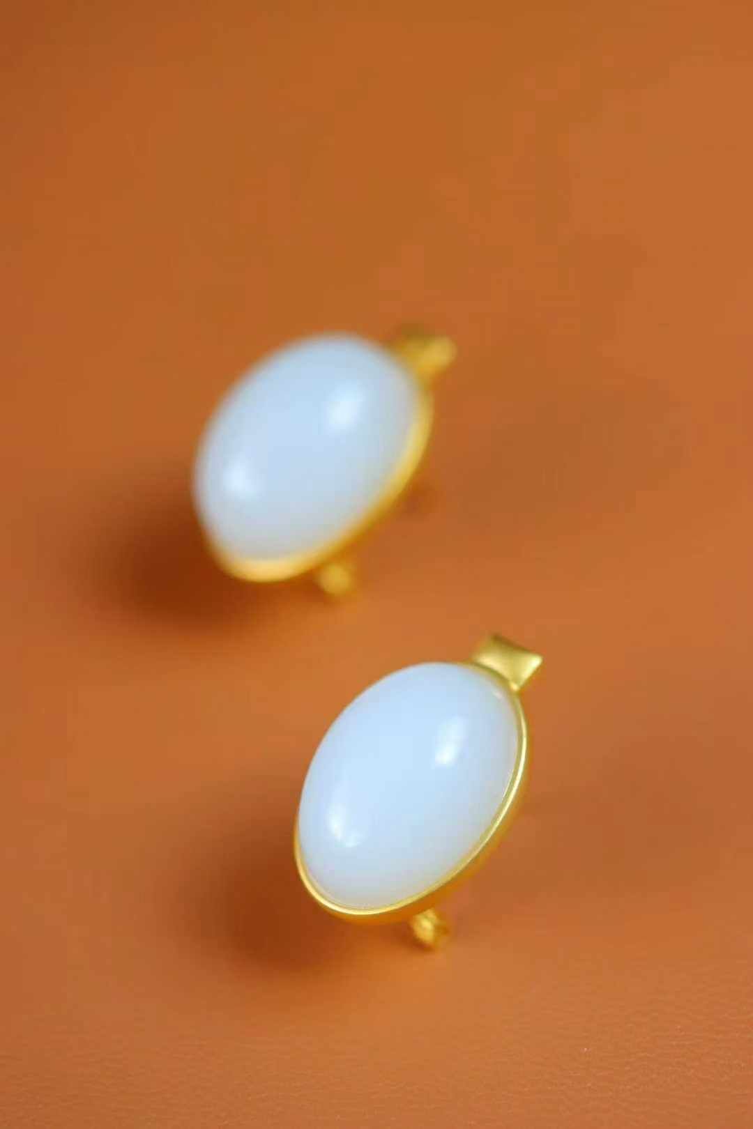 18762 和田玉羊脂白玉耳釘